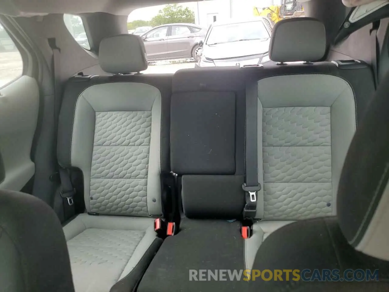 10 Photograph of a damaged car 3GNAXHEV1LS564490 CHEVROLET EQUINOX 2020