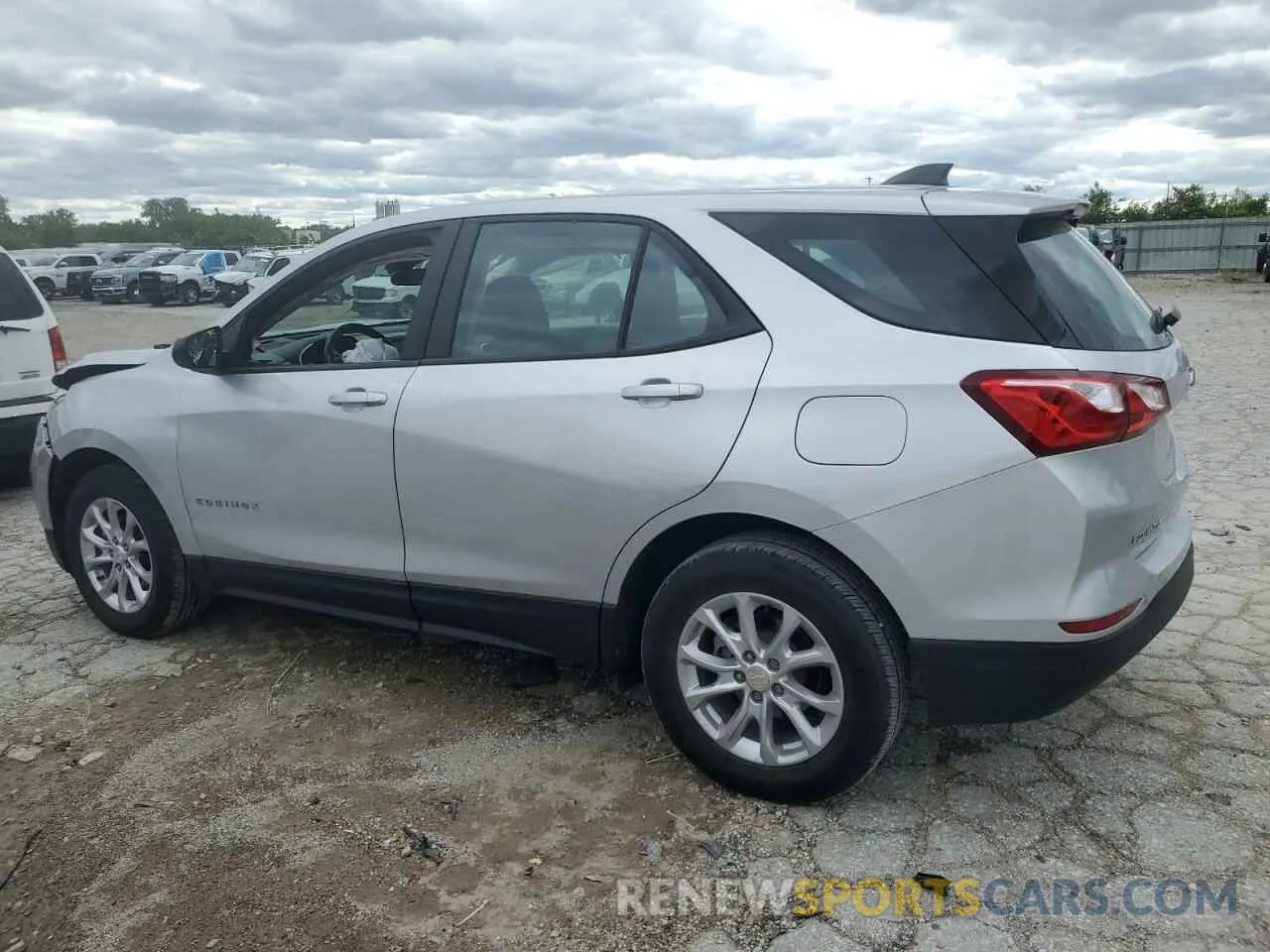 2 Photograph of a damaged car 3GNAXHEV1LS564490 CHEVROLET EQUINOX 2020