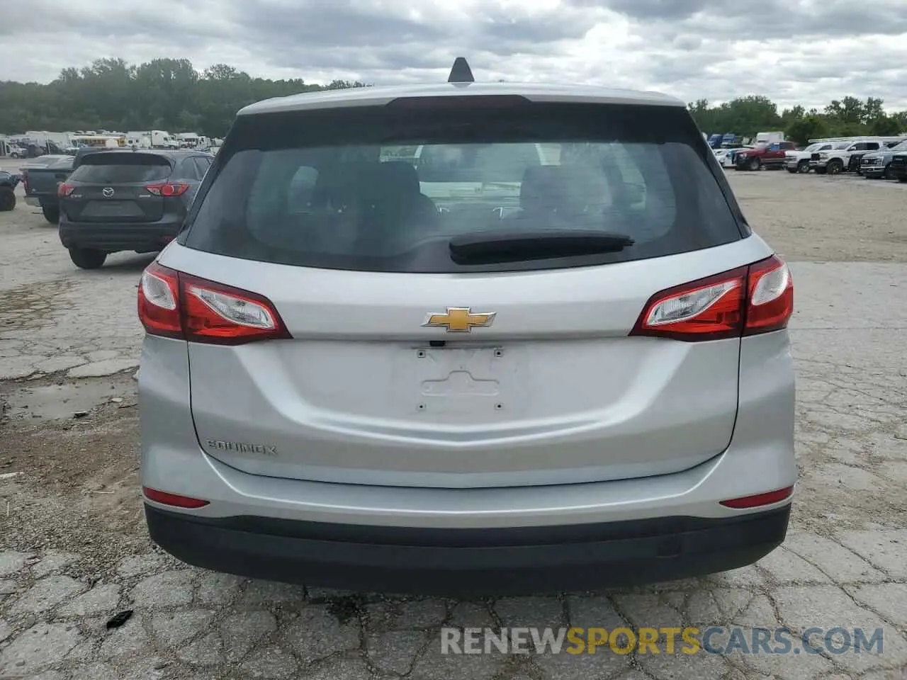 6 Photograph of a damaged car 3GNAXHEV1LS564490 CHEVROLET EQUINOX 2020