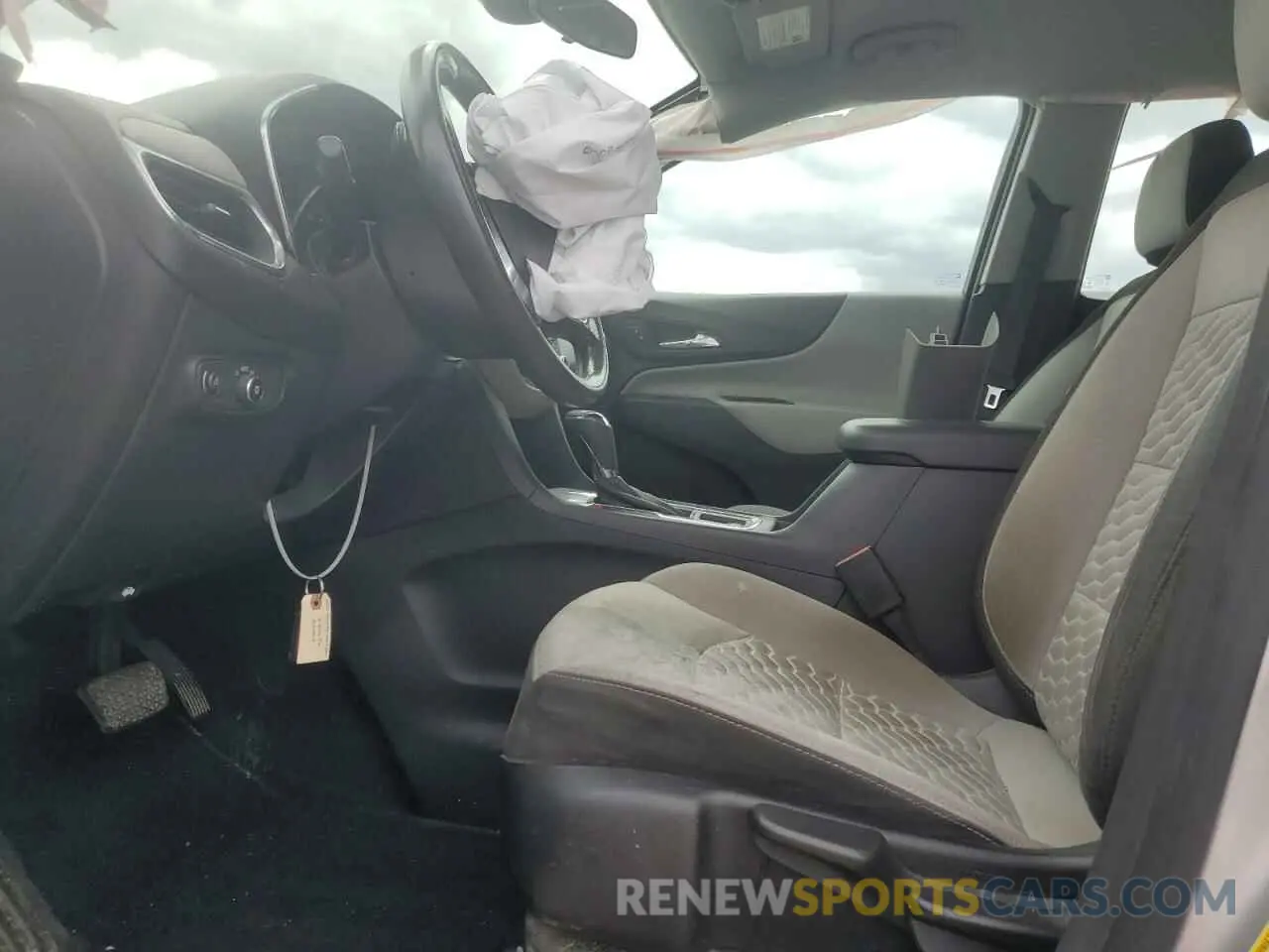 7 Photograph of a damaged car 3GNAXHEV1LS564490 CHEVROLET EQUINOX 2020