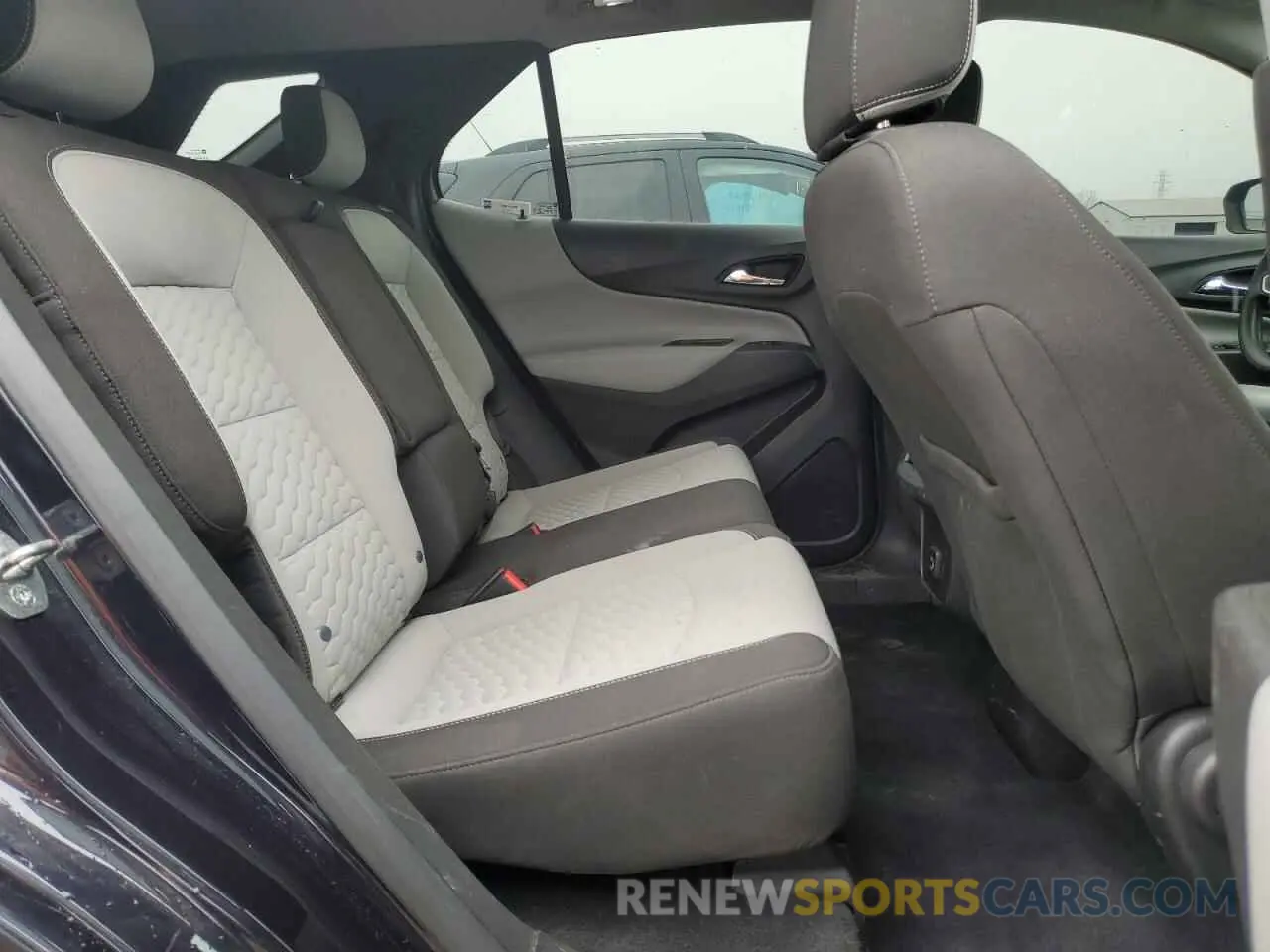 10 Photograph of a damaged car 3GNAXHEV1LS594282 CHEVROLET EQUINOX 2020