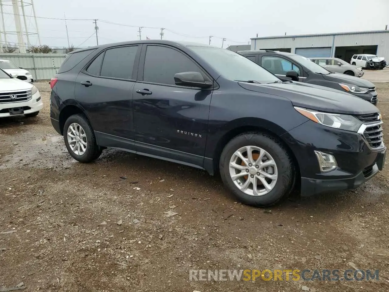 4 Photograph of a damaged car 3GNAXHEV1LS594282 CHEVROLET EQUINOX 2020