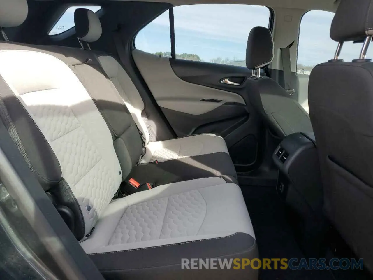12 Photograph of a damaged car 3GNAXHEV1LS614465 CHEVROLET EQUINOX 2020