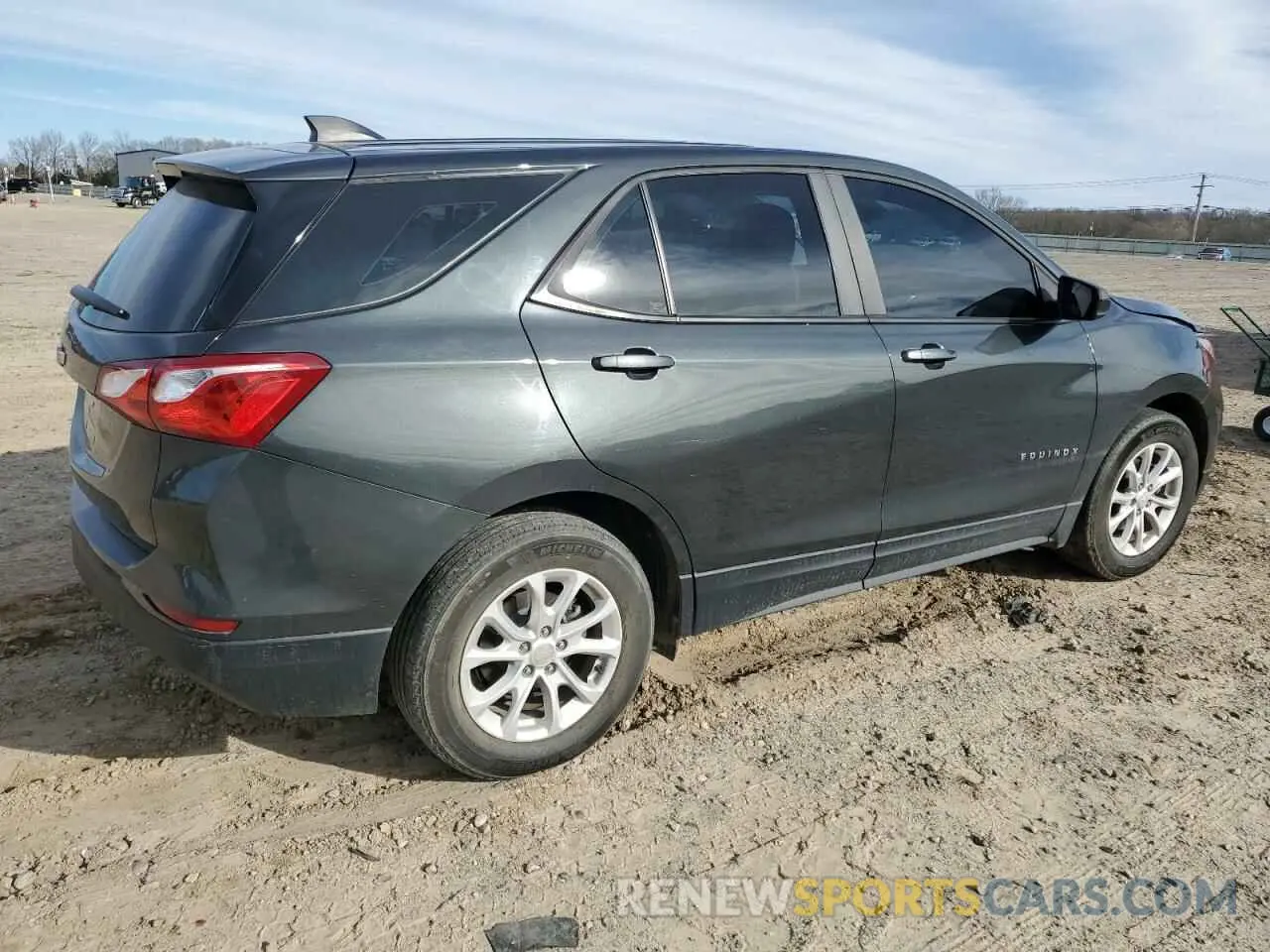 3 Photograph of a damaged car 3GNAXHEV1LS614465 CHEVROLET EQUINOX 2020