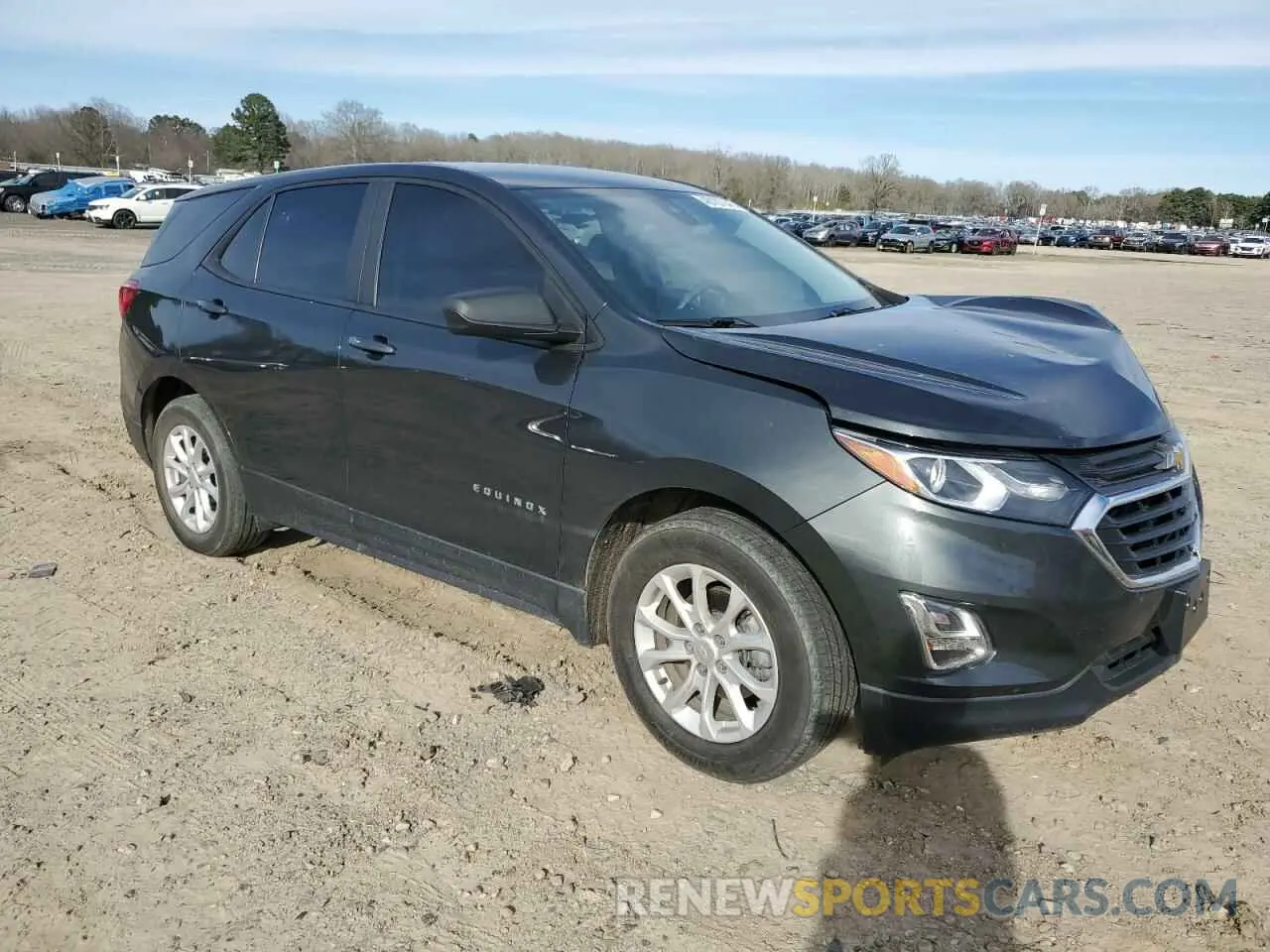4 Photograph of a damaged car 3GNAXHEV1LS614465 CHEVROLET EQUINOX 2020