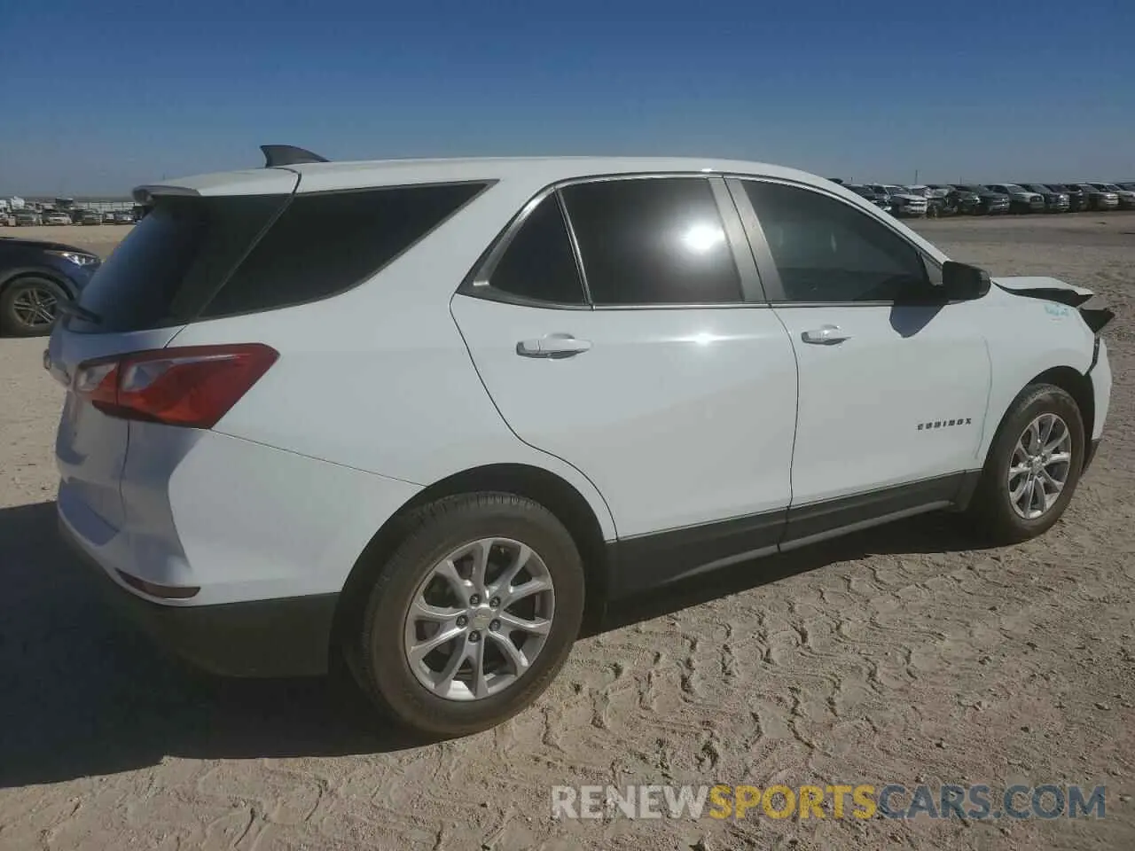 3 Photograph of a damaged car 3GNAXHEV1LS672639 CHEVROLET EQUINOX 2020