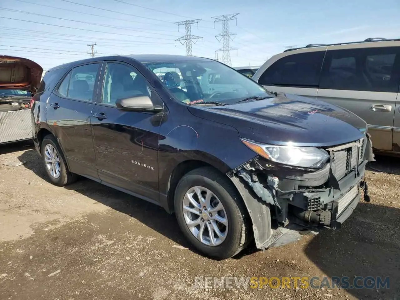 4 Photograph of a damaged car 3GNAXHEV1LS672835 CHEVROLET EQUINOX 2020
