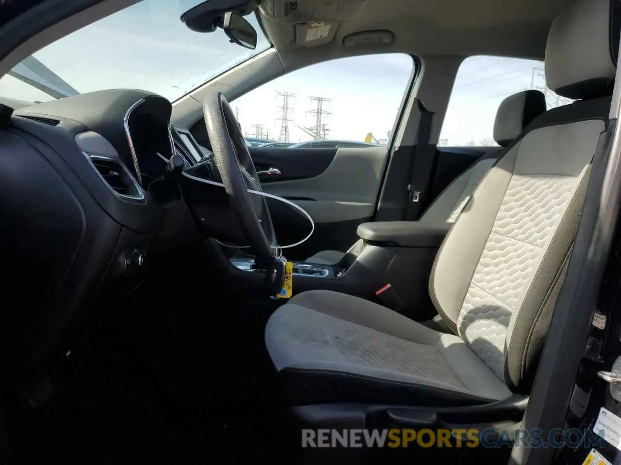 7 Photograph of a damaged car 3GNAXHEV1LS672835 CHEVROLET EQUINOX 2020