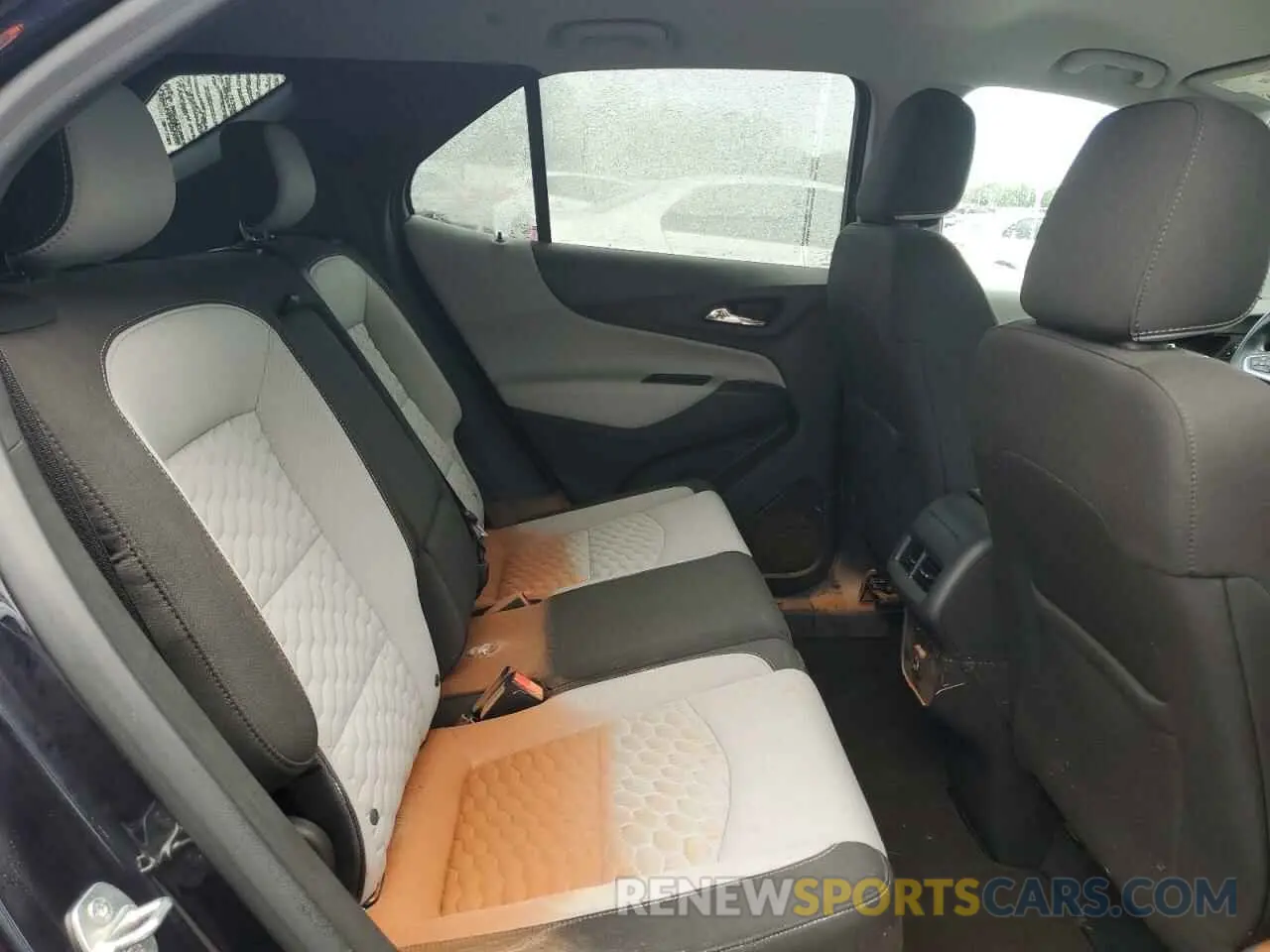 11 Photograph of a damaged car 3GNAXHEV2LS512785 CHEVROLET EQUINOX 2020