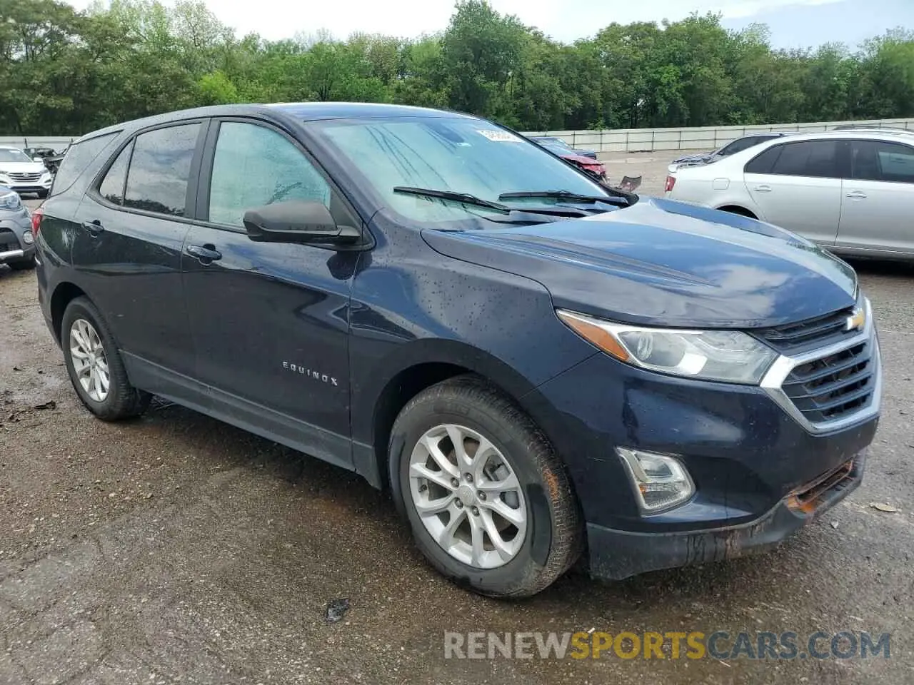 4 Photograph of a damaged car 3GNAXHEV2LS512785 CHEVROLET EQUINOX 2020