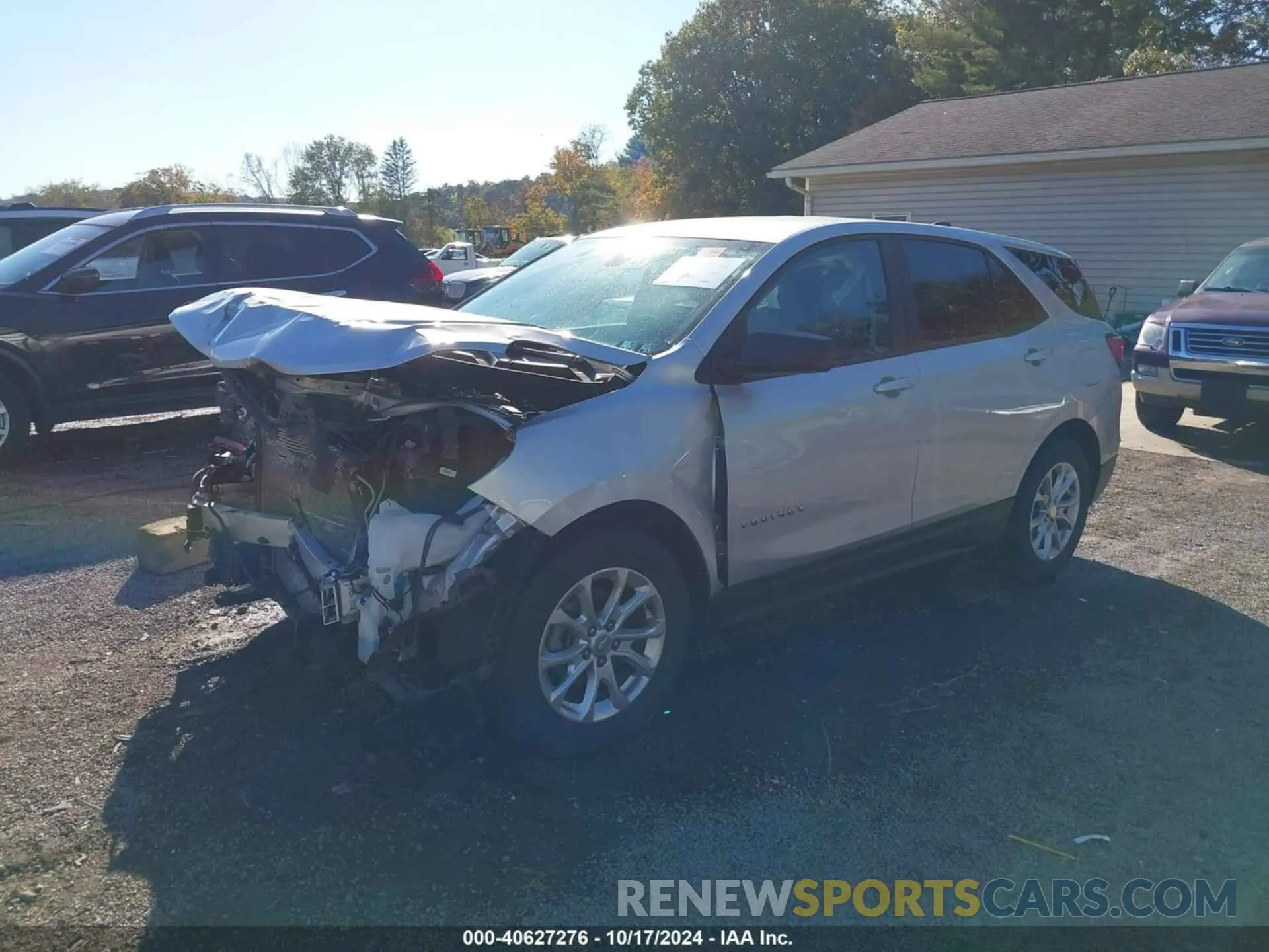 2 Photograph of a damaged car 3GNAXHEV2LS558083 CHEVROLET EQUINOX 2020