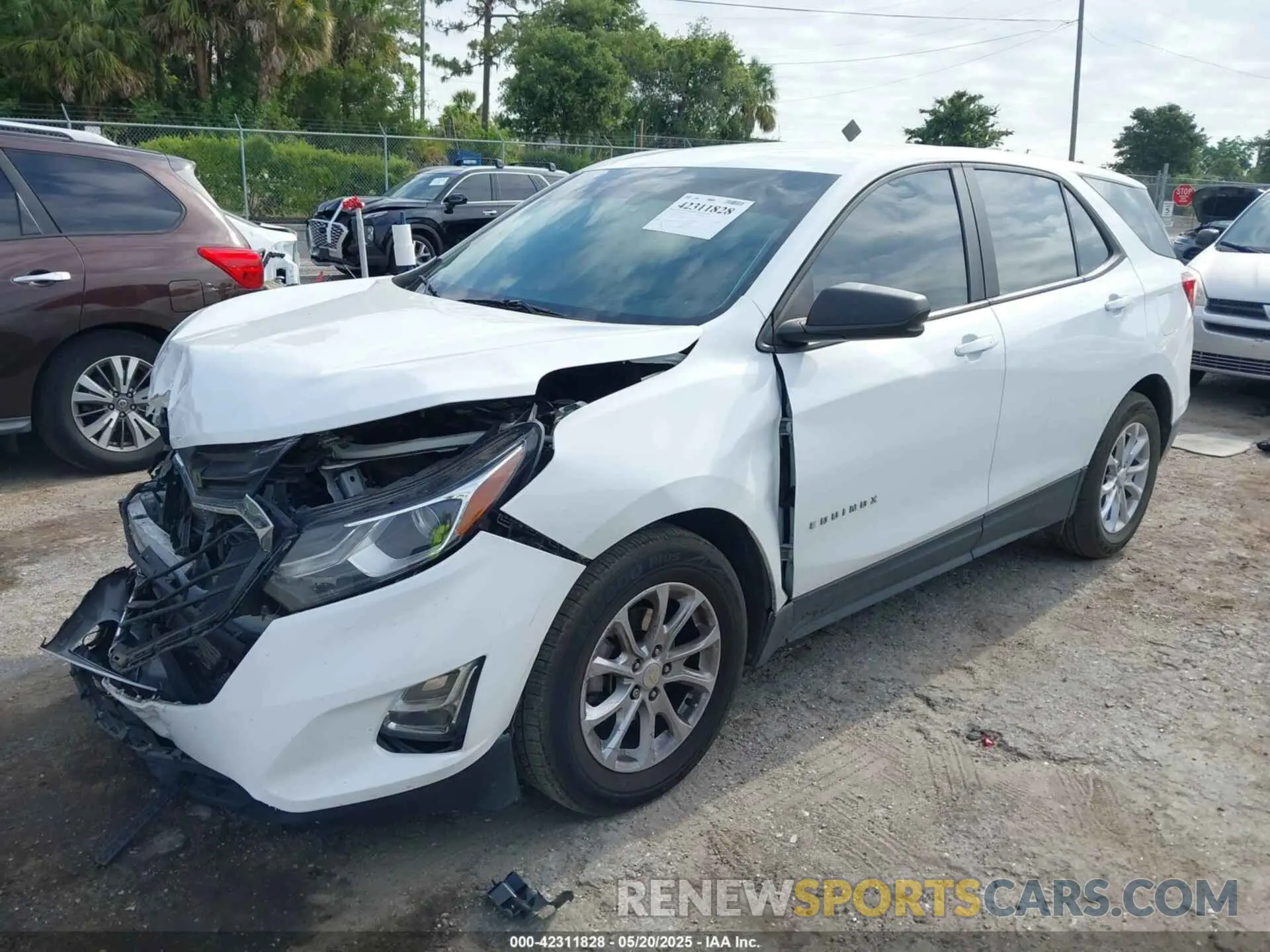 2 Photograph of a damaged car 3GNAXHEV2LS590127 CHEVROLET EQUINOX 2020