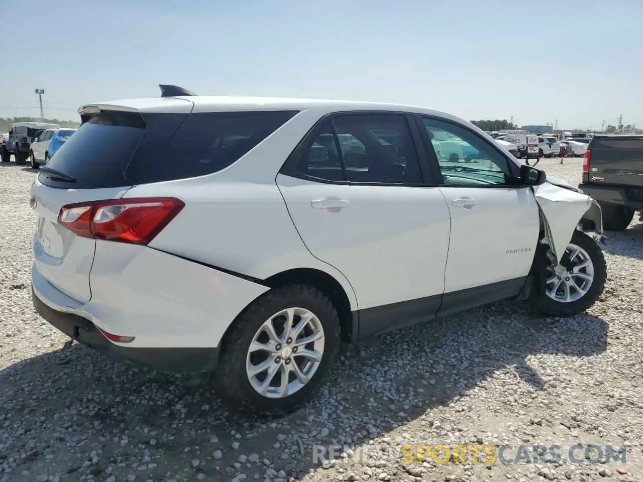3 Photograph of a damaged car 3GNAXHEV2LS680085 CHEVROLET EQUINOX 2020