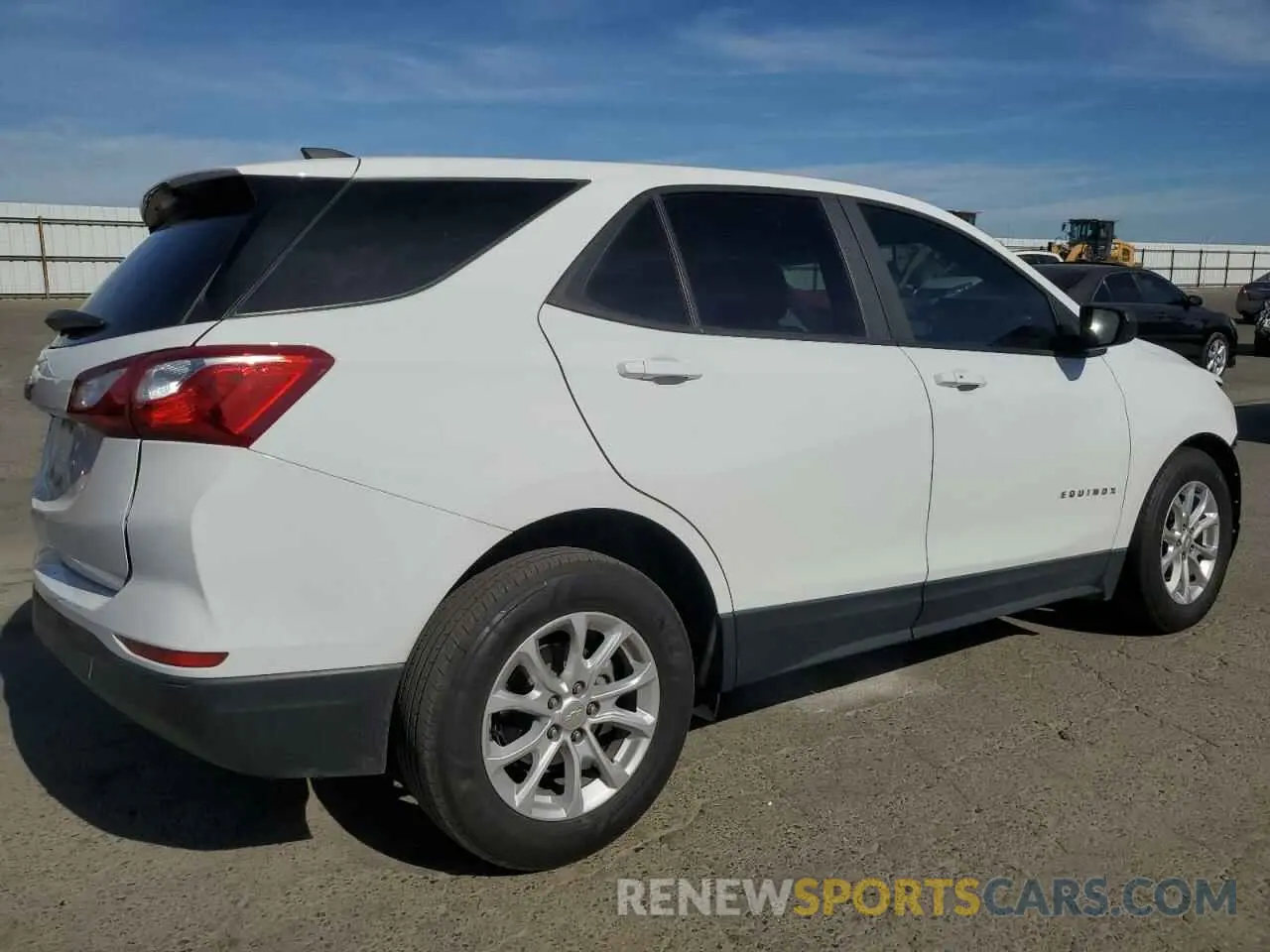 3 Photograph of a damaged car 3GNAXHEV2LS682757 CHEVROLET EQUINOX 2020