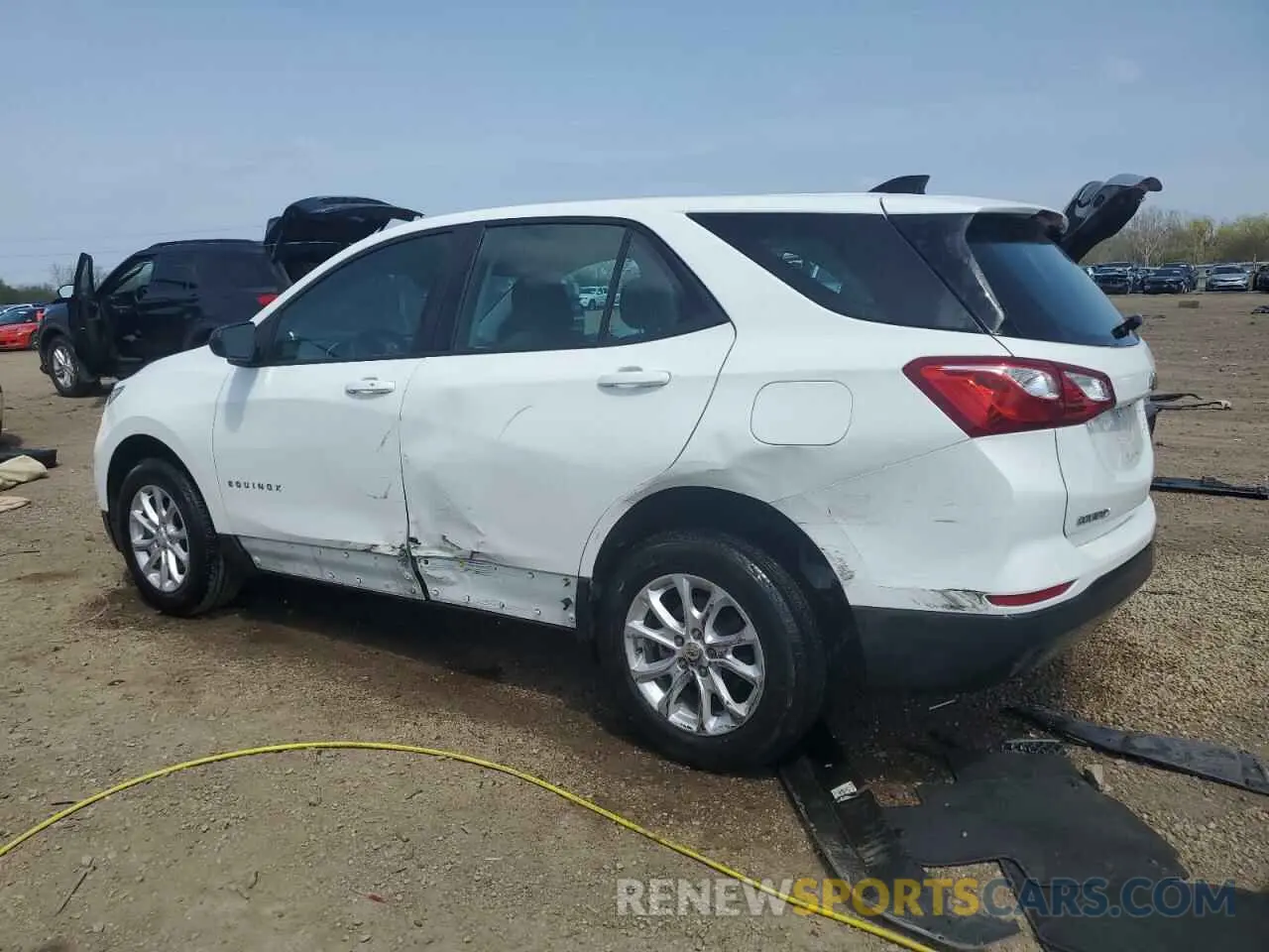 2 Photograph of a damaged car 3GNAXHEV2LS696187 CHEVROLET EQUINOX 2020