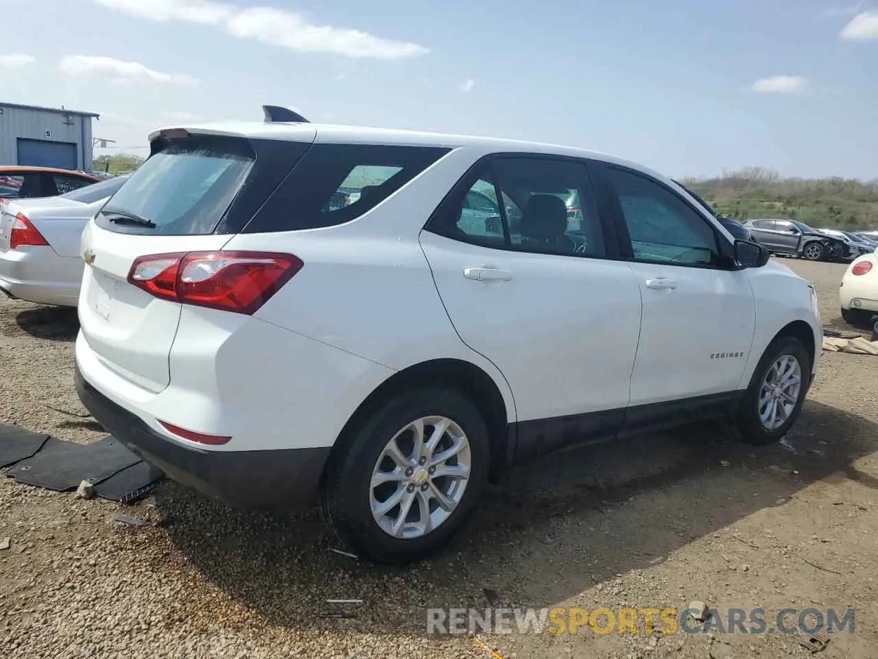 3 Photograph of a damaged car 3GNAXHEV2LS696187 CHEVROLET EQUINOX 2020