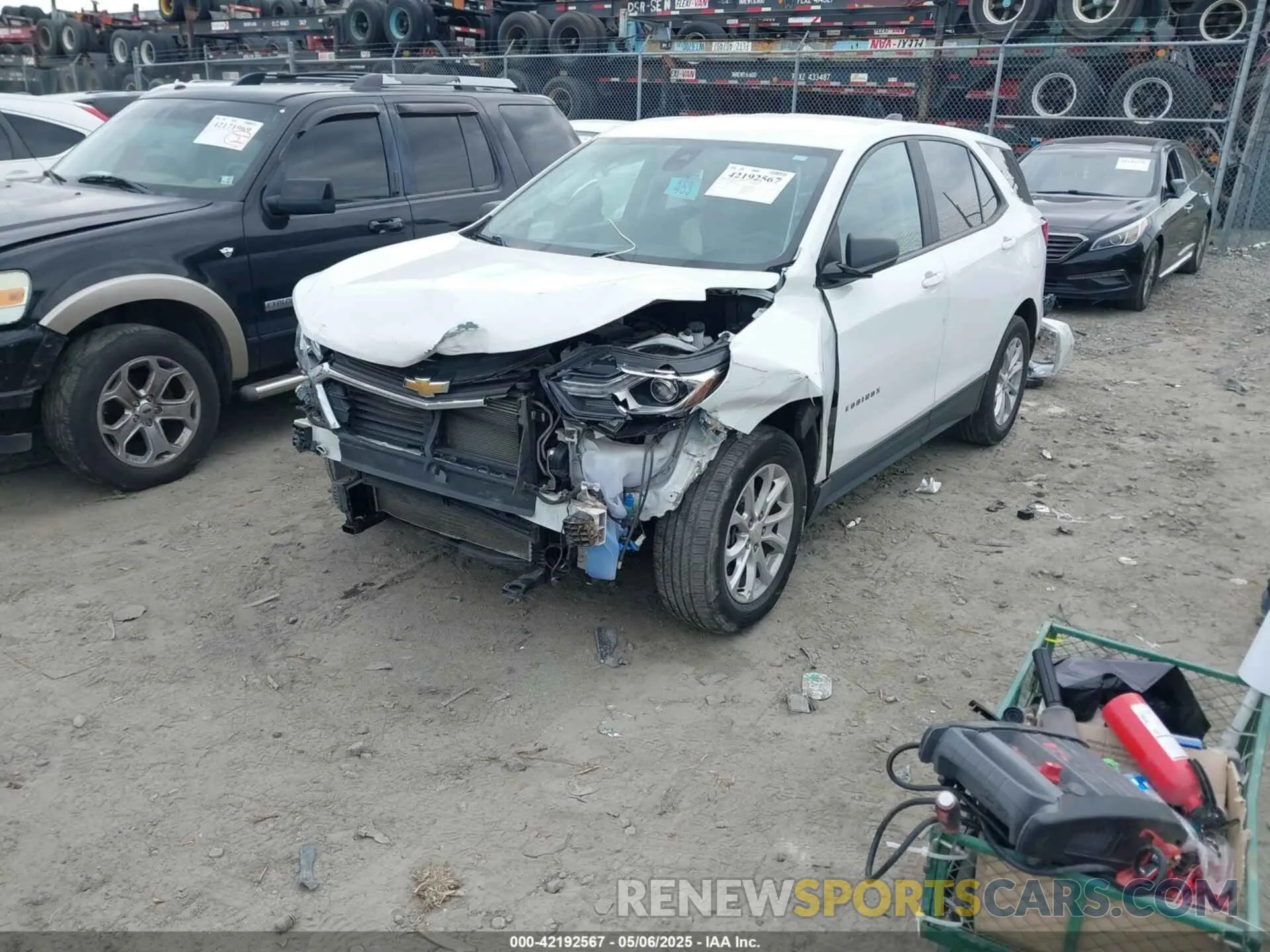 2 Photograph of a damaged car 3GNAXHEV3LS508244 CHEVROLET EQUINOX 2020
