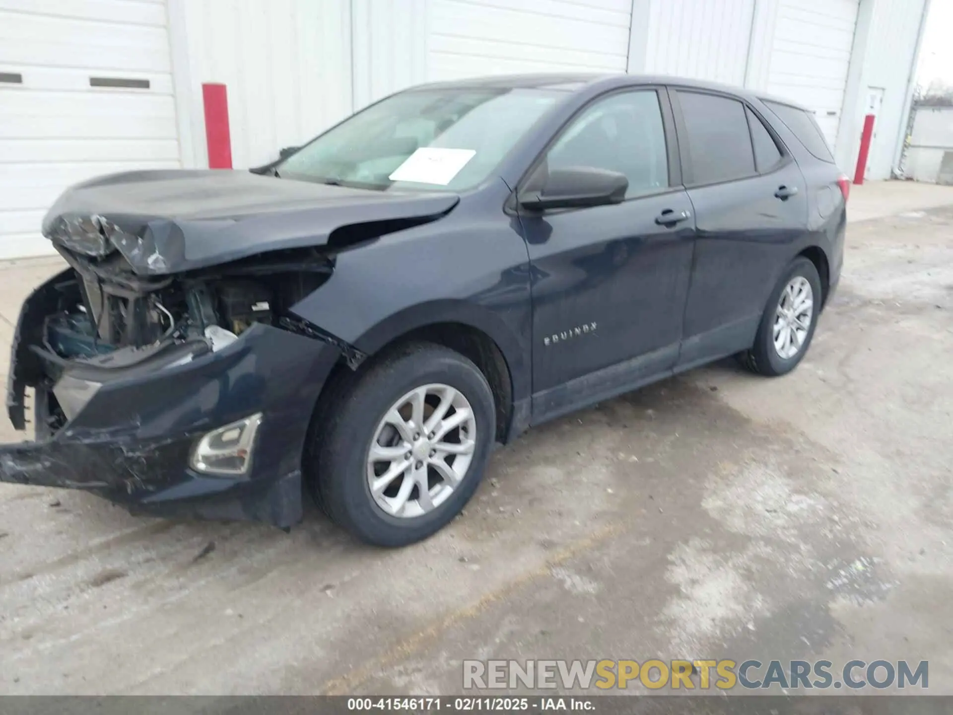 2 Photograph of a damaged car 3GNAXHEV3LS675624 CHEVROLET EQUINOX 2020