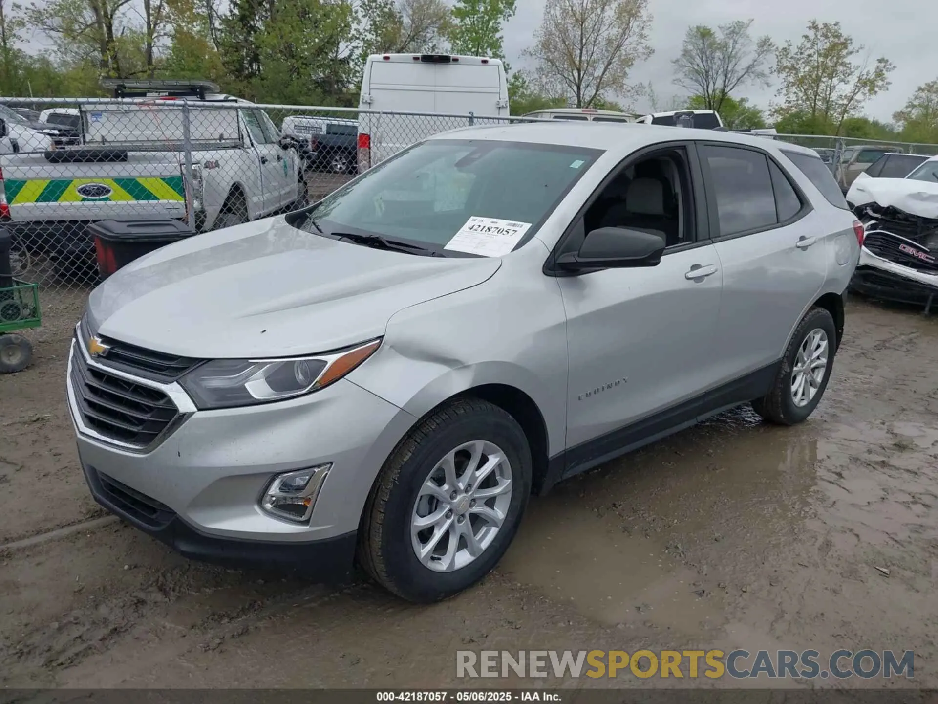 2 Photograph of a damaged car 3GNAXHEV3LS679799 CHEVROLET EQUINOX 2020