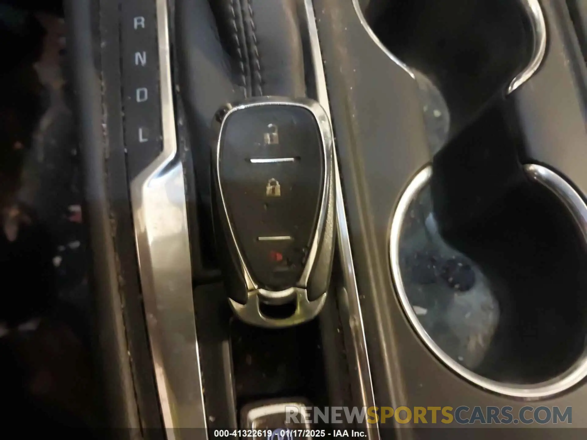 11 Photograph of a damaged car 3GNAXHEV3LS699793 CHEVROLET EQUINOX 2020