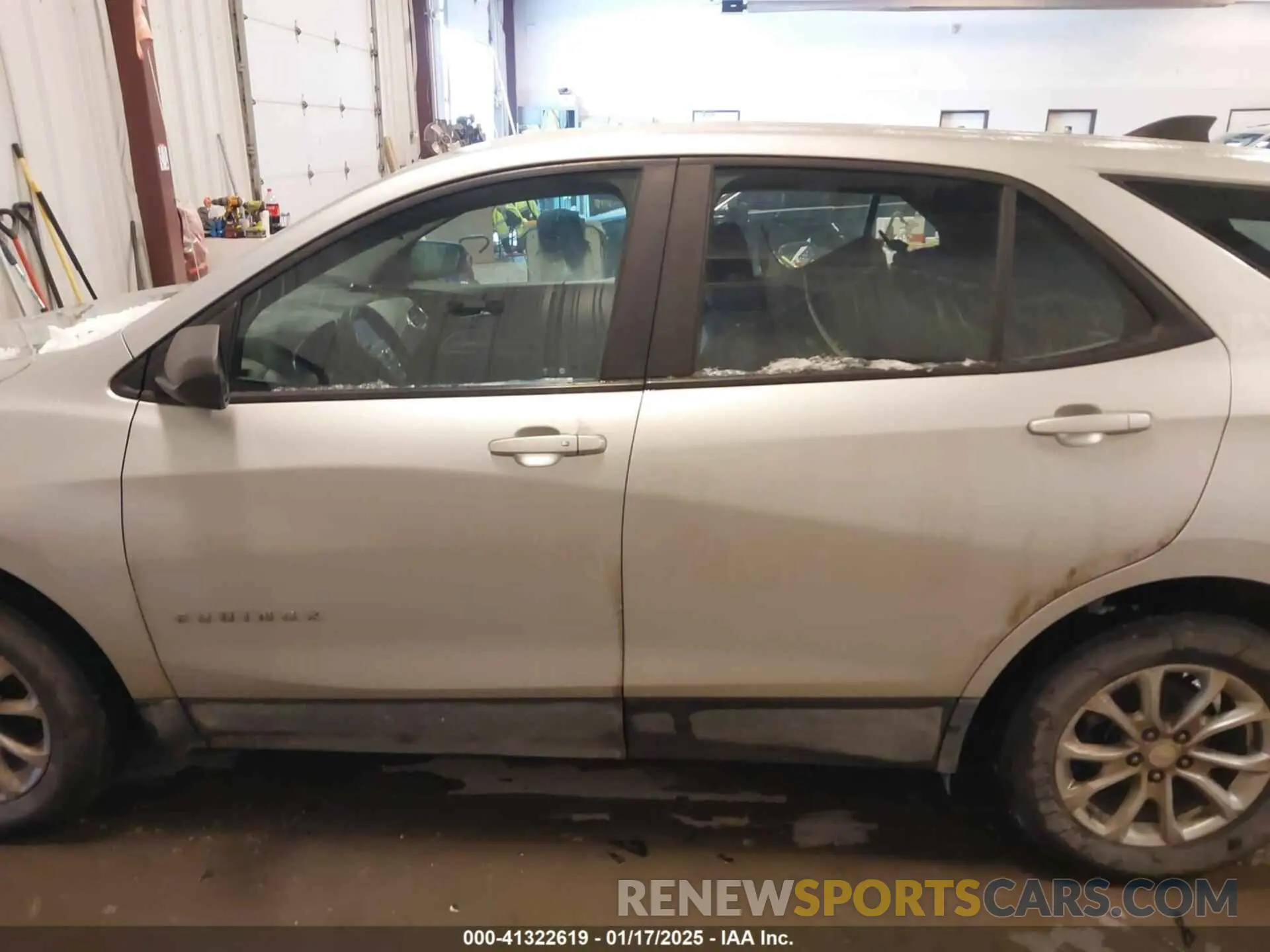 14 Photograph of a damaged car 3GNAXHEV3LS699793 CHEVROLET EQUINOX 2020