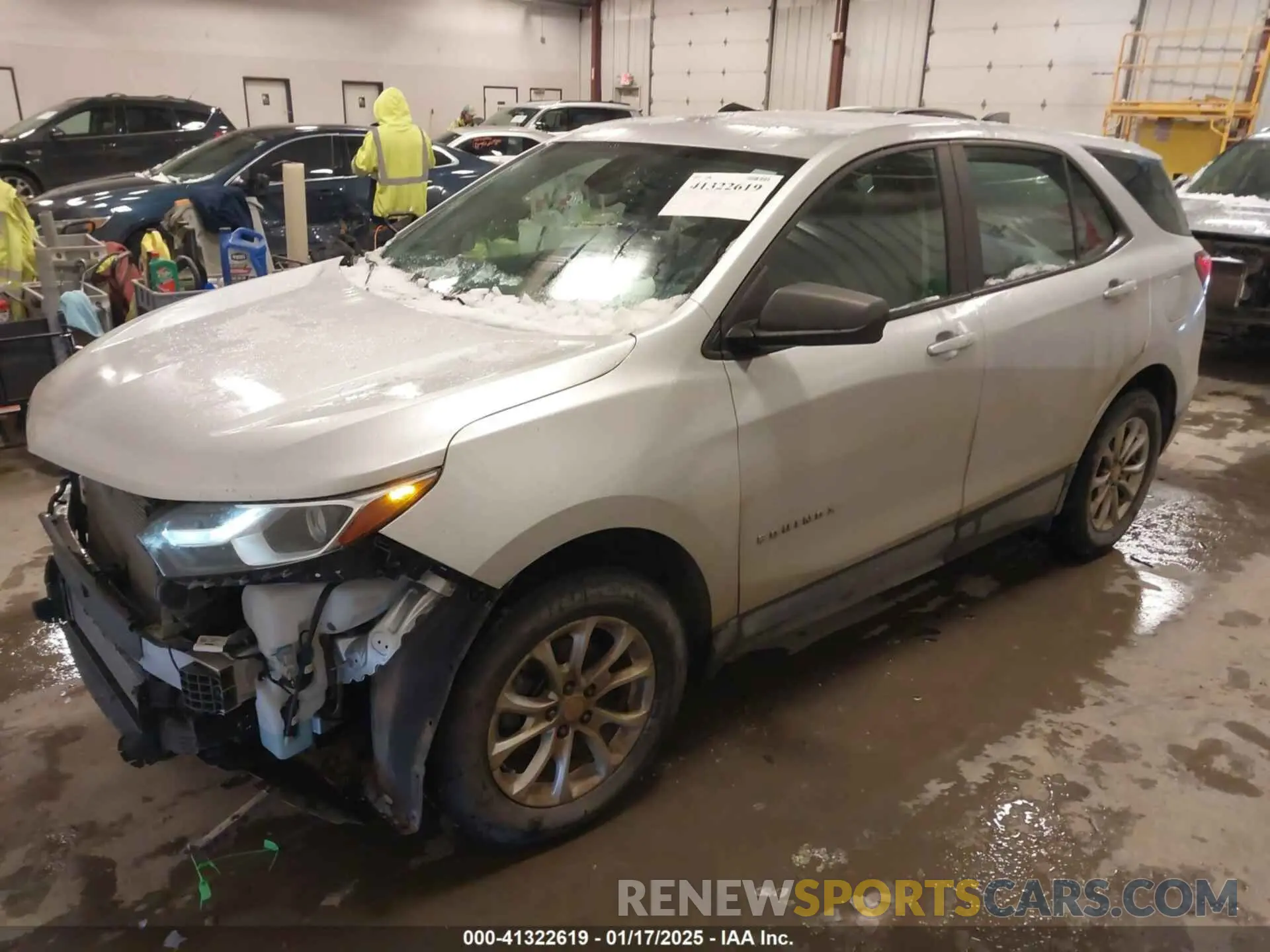 2 Photograph of a damaged car 3GNAXHEV3LS699793 CHEVROLET EQUINOX 2020