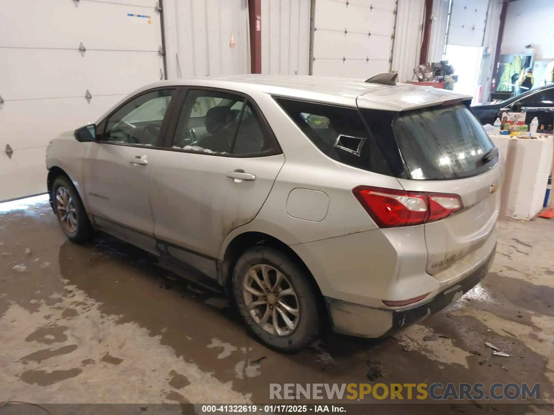 3 Photograph of a damaged car 3GNAXHEV3LS699793 CHEVROLET EQUINOX 2020