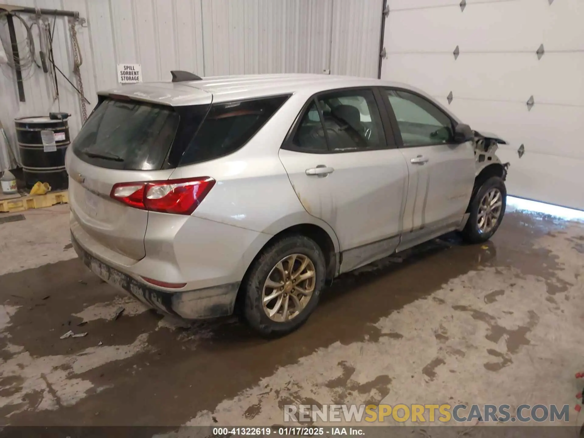 4 Photograph of a damaged car 3GNAXHEV3LS699793 CHEVROLET EQUINOX 2020