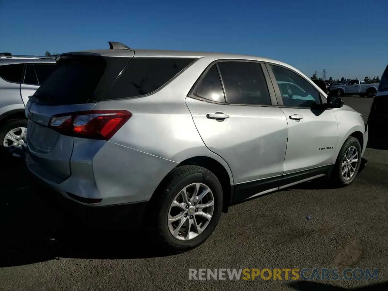 3 Photograph of a damaged car 3GNAXHEV3LS714633 CHEVROLET EQUINOX 2020