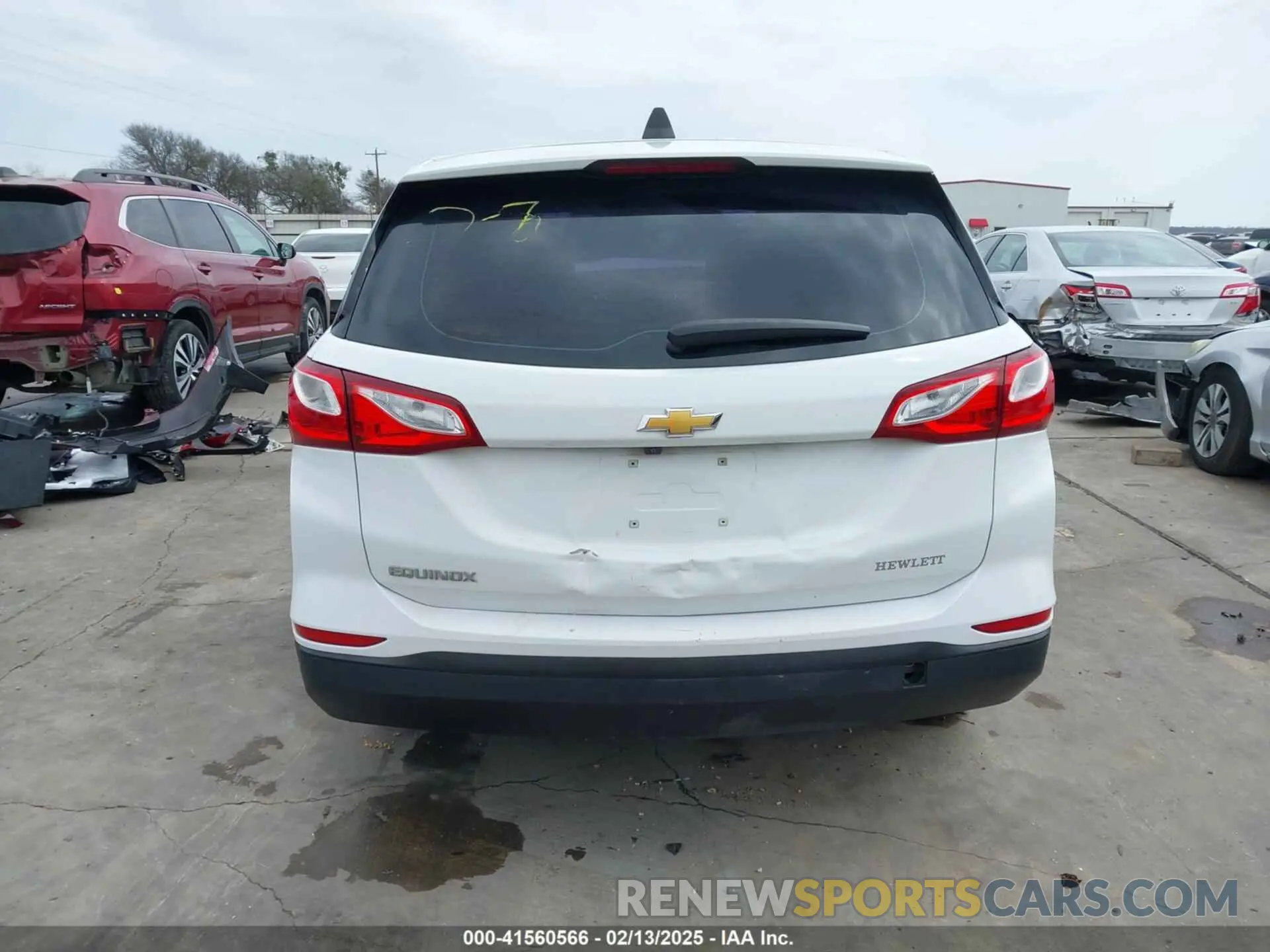 17 Photograph of a damaged car 3GNAXHEV3LS716138 CHEVROLET EQUINOX 2020
