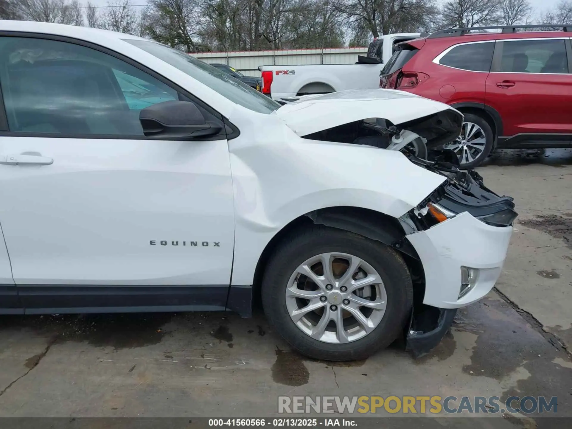 18 Photograph of a damaged car 3GNAXHEV3LS716138 CHEVROLET EQUINOX 2020