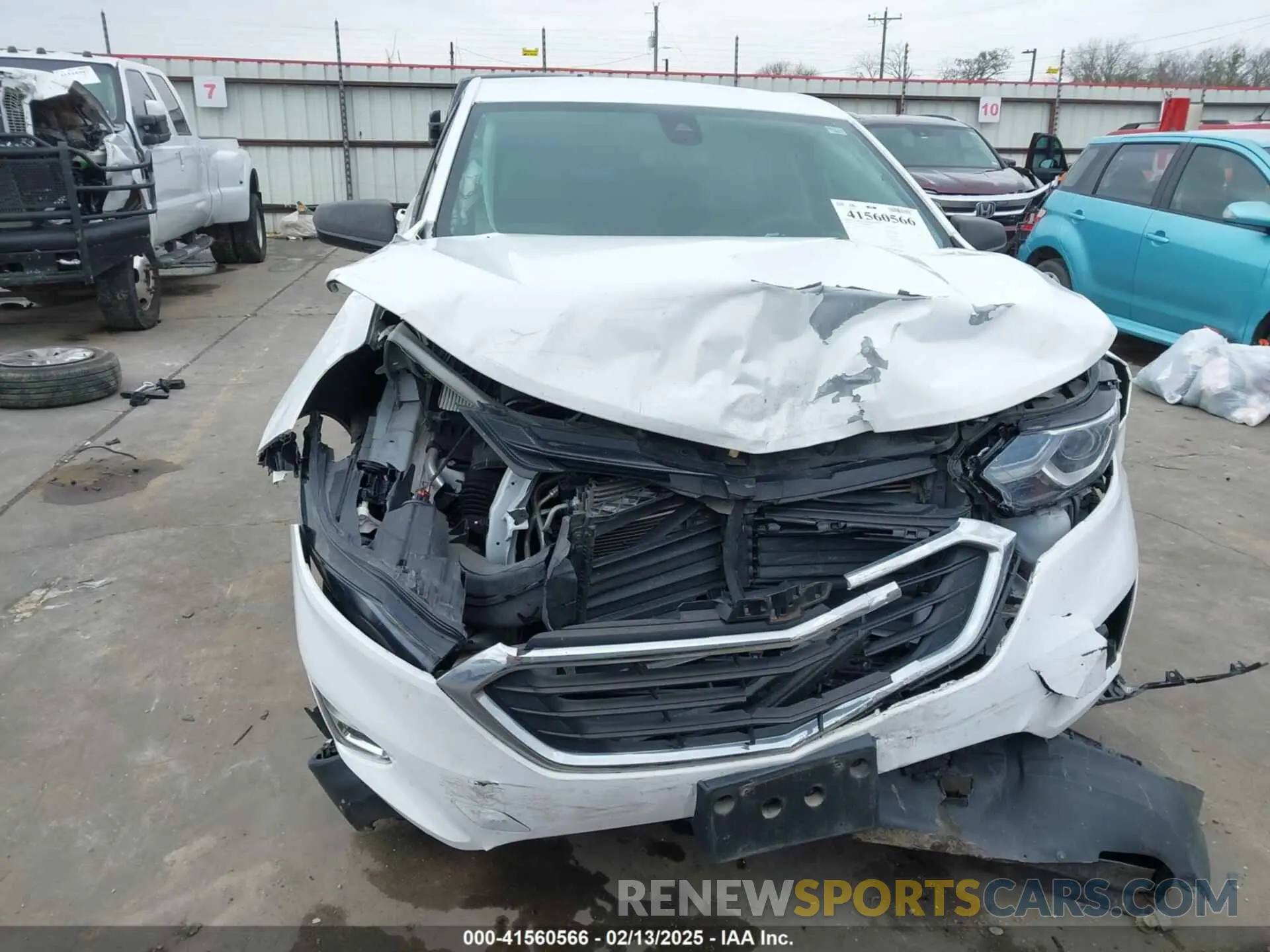 6 Photograph of a damaged car 3GNAXHEV3LS716138 CHEVROLET EQUINOX 2020