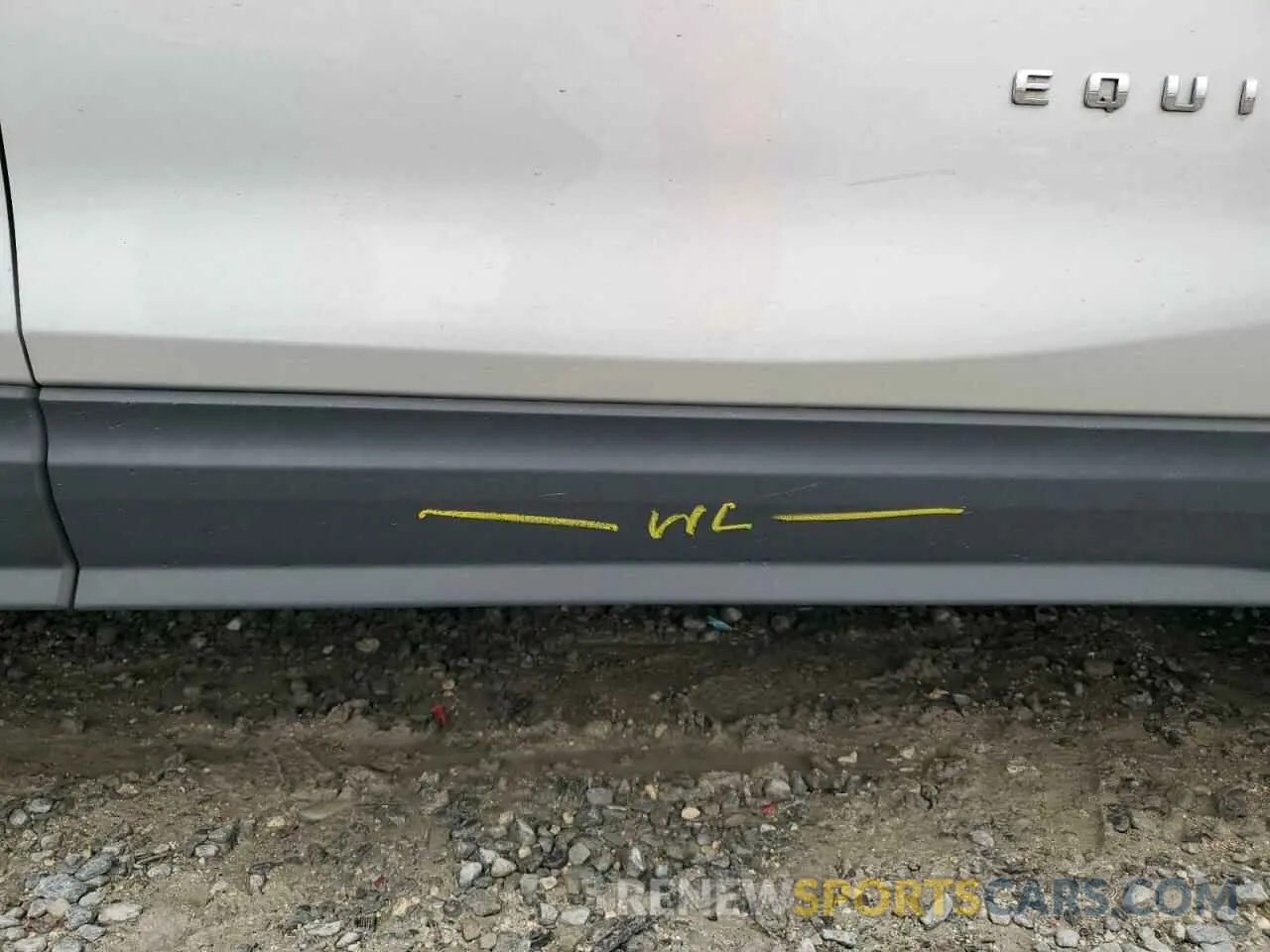 13 Photograph of a damaged car 3GNAXHEV3LS731142 CHEVROLET EQUINOX 2020