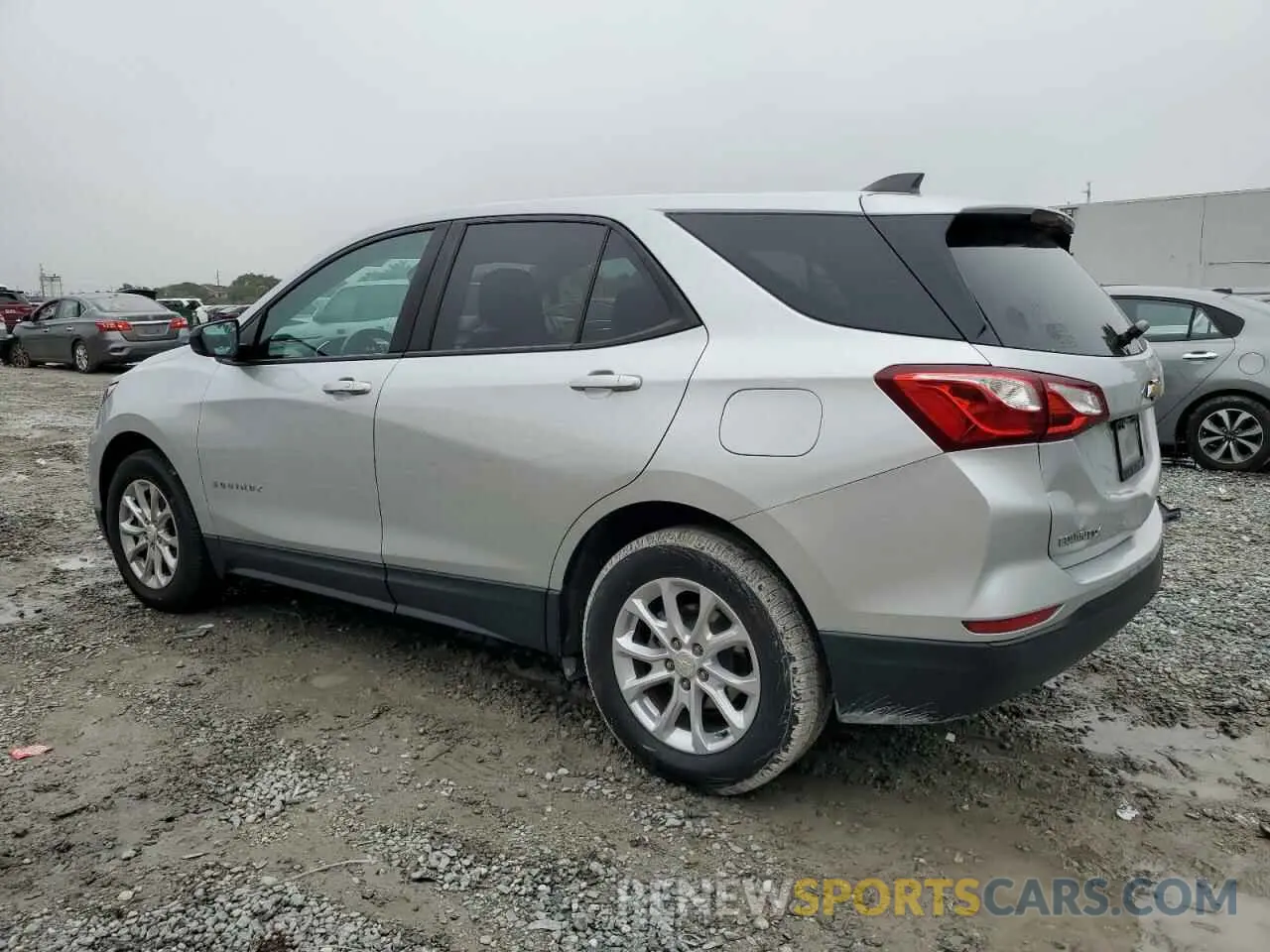 2 Photograph of a damaged car 3GNAXHEV3LS731142 CHEVROLET EQUINOX 2020