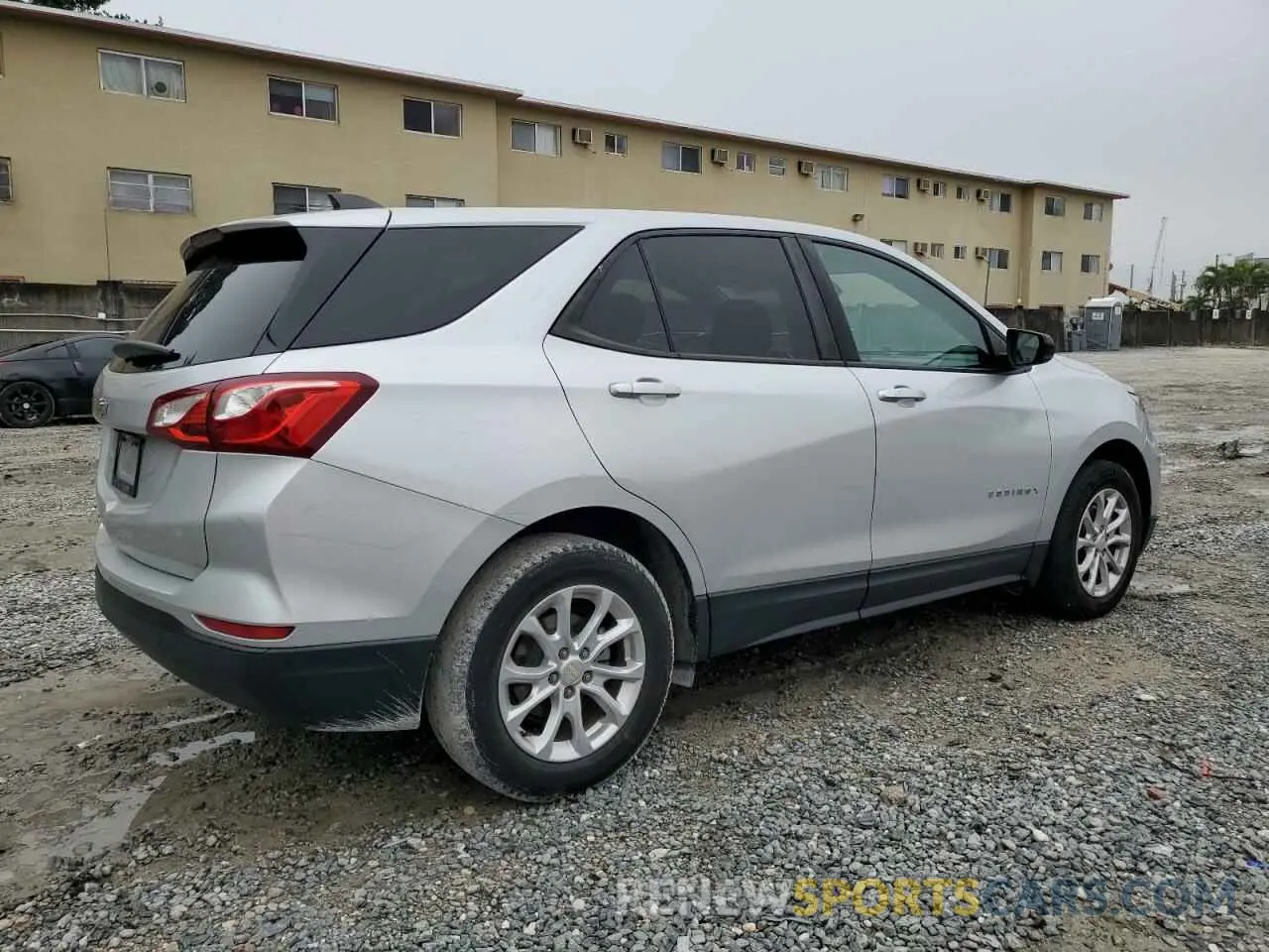 3 Photograph of a damaged car 3GNAXHEV3LS731142 CHEVROLET EQUINOX 2020