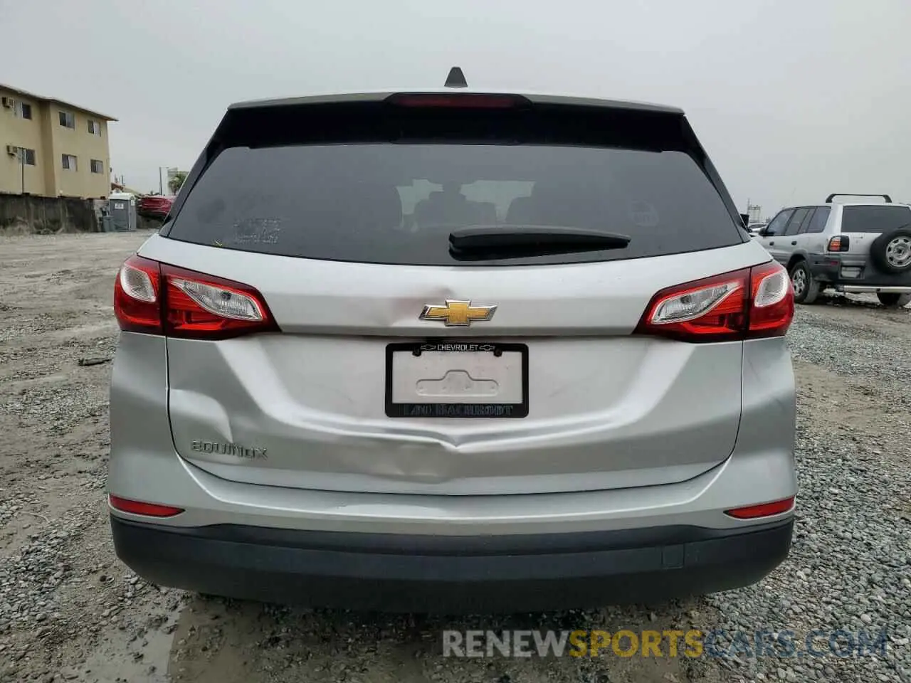 6 Photograph of a damaged car 3GNAXHEV3LS731142 CHEVROLET EQUINOX 2020