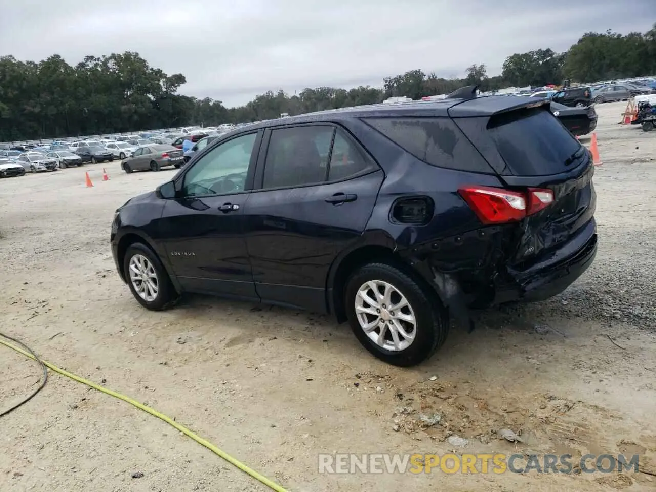 2 Photograph of a damaged car 3GNAXHEV4LS565830 CHEVROLET EQUINOX 2020