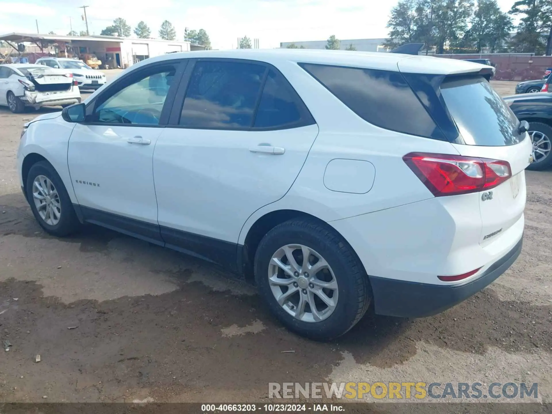 3 Photograph of a damaged car 3GNAXHEV4LS671601 CHEVROLET EQUINOX 2020