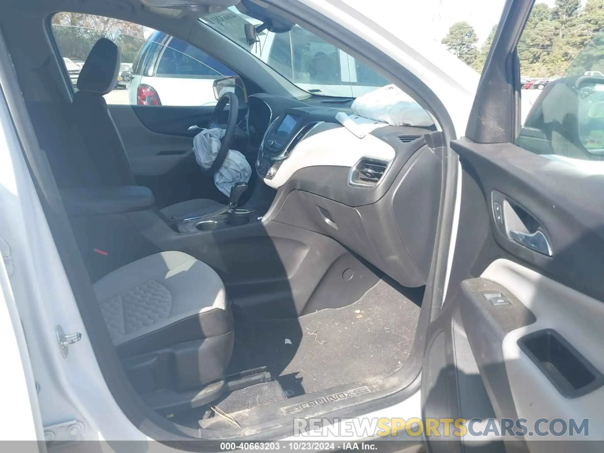 5 Photograph of a damaged car 3GNAXHEV4LS671601 CHEVROLET EQUINOX 2020