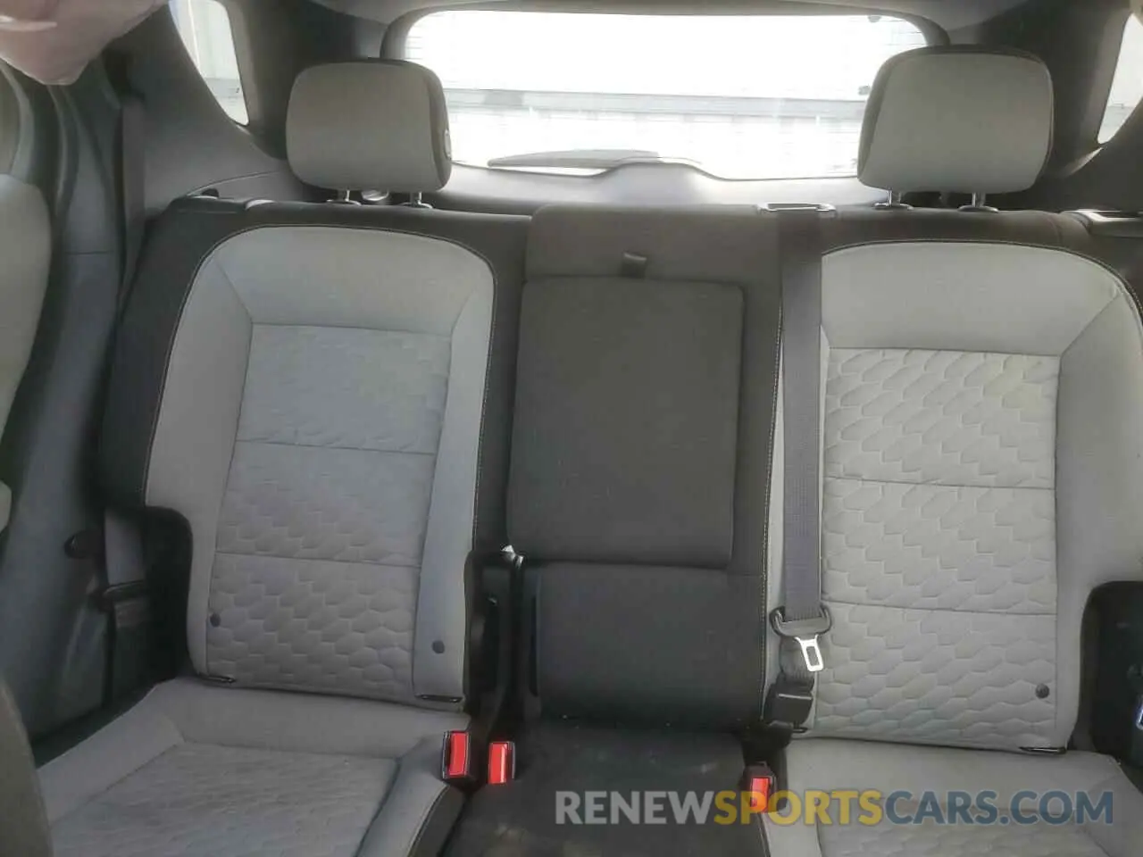 10 Photograph of a damaged car 3GNAXHEV4LS687670 CHEVROLET EQUINOX 2020