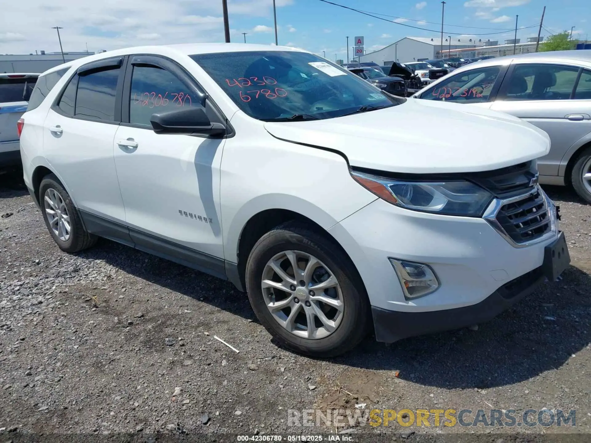 1 Photograph of a damaged car 3GNAXHEV5LS515051 CHEVROLET EQUINOX 2020