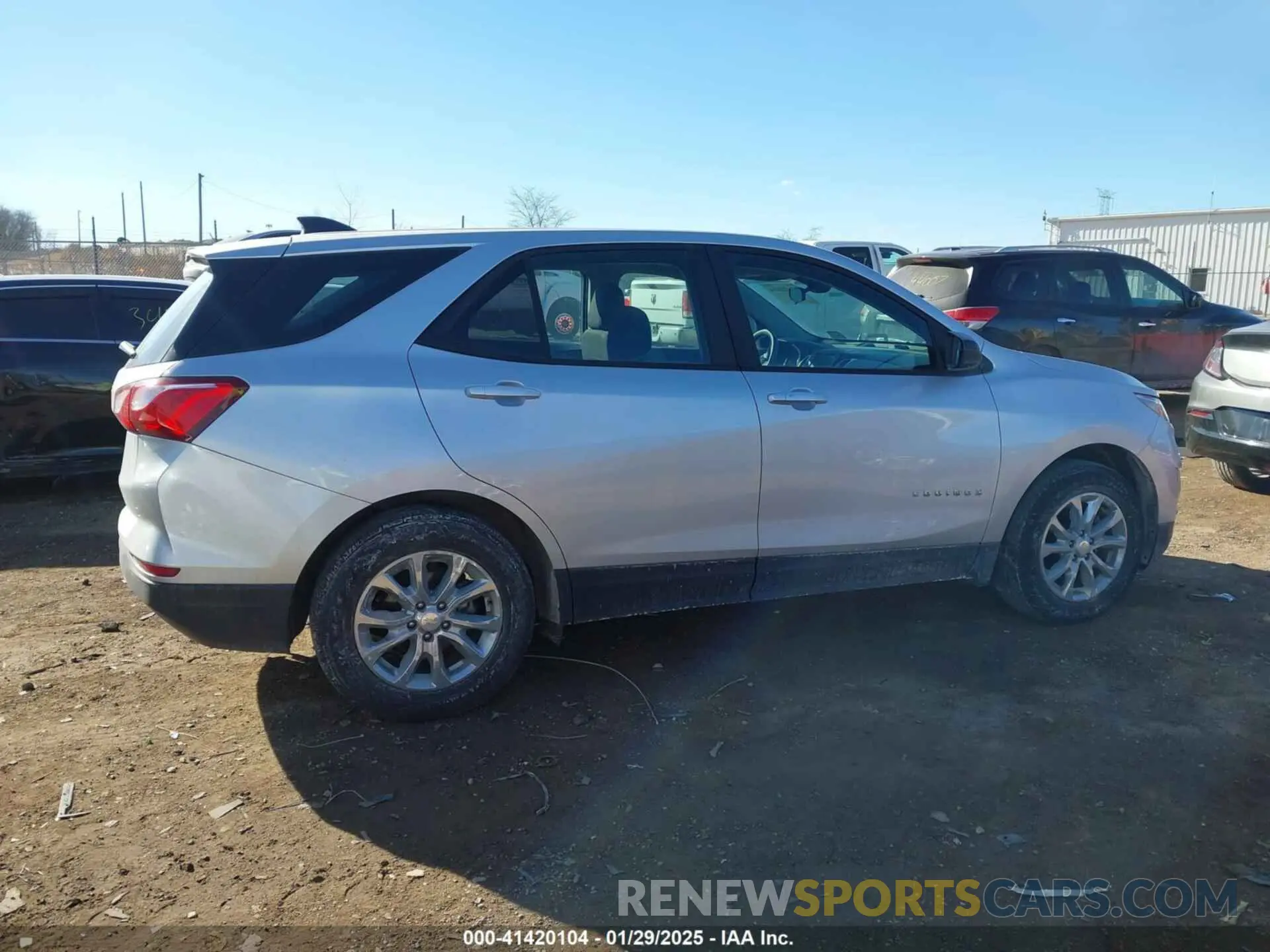 13 Photograph of a damaged car 3GNAXHEV5LS518807 CHEVROLET EQUINOX 2020