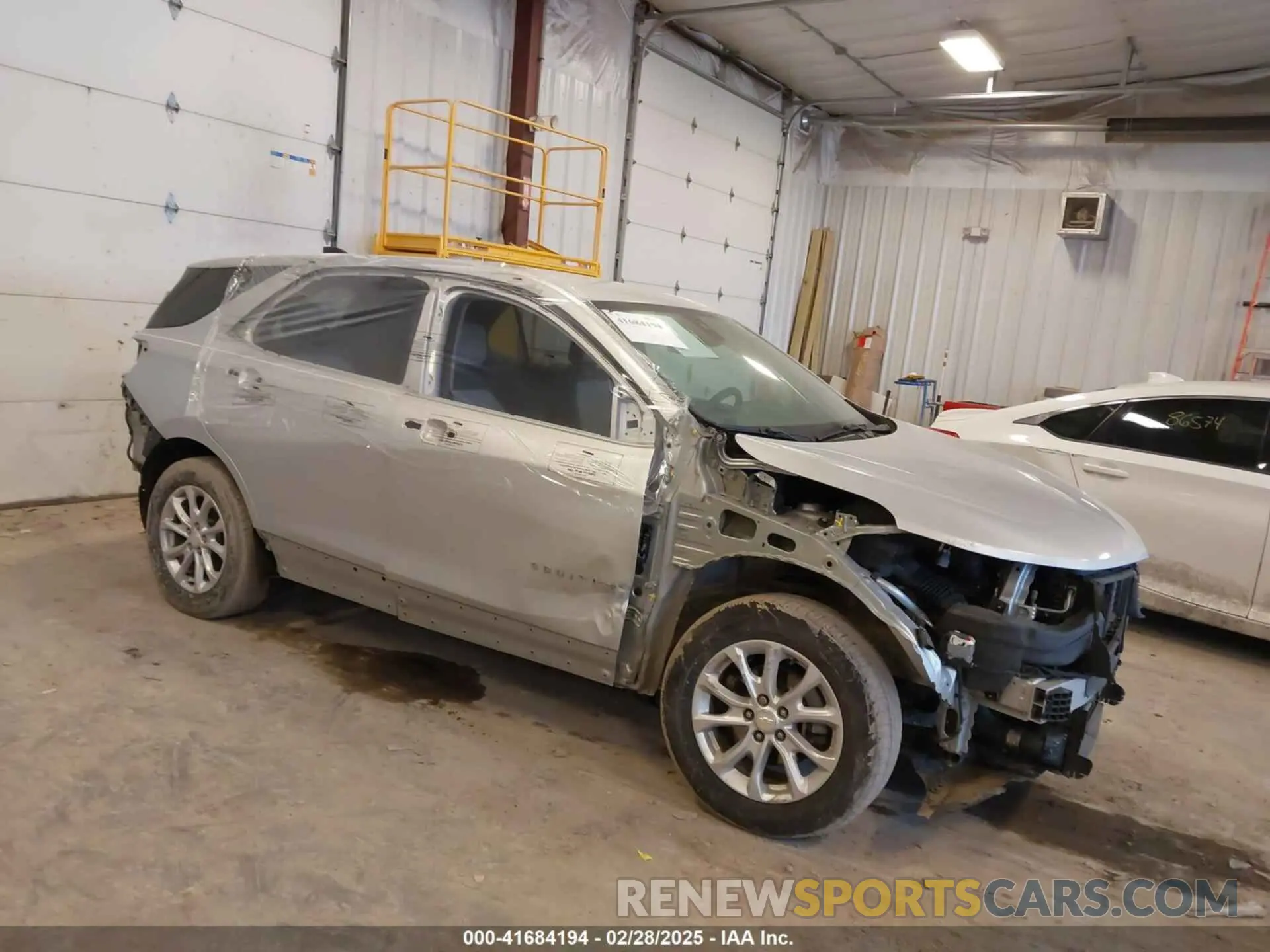 1 Photograph of a damaged car 3GNAXHEV5LS519066 CHEVROLET EQUINOX 2020