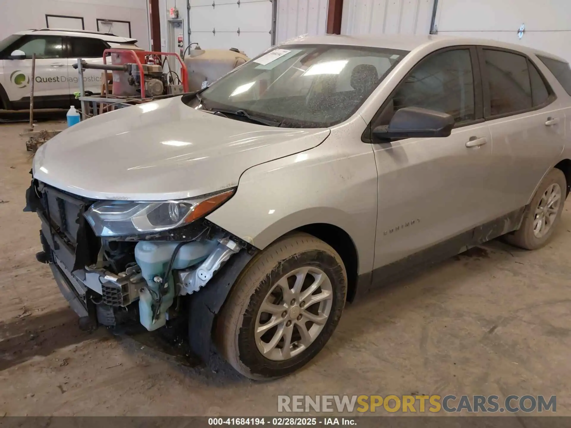 2 Photograph of a damaged car 3GNAXHEV5LS519066 CHEVROLET EQUINOX 2020