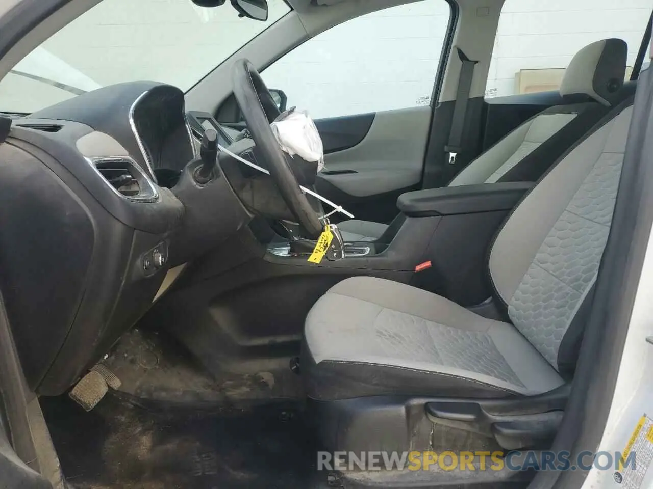 7 Photograph of a damaged car 3GNAXHEV5LS547546 CHEVROLET EQUINOX 2020