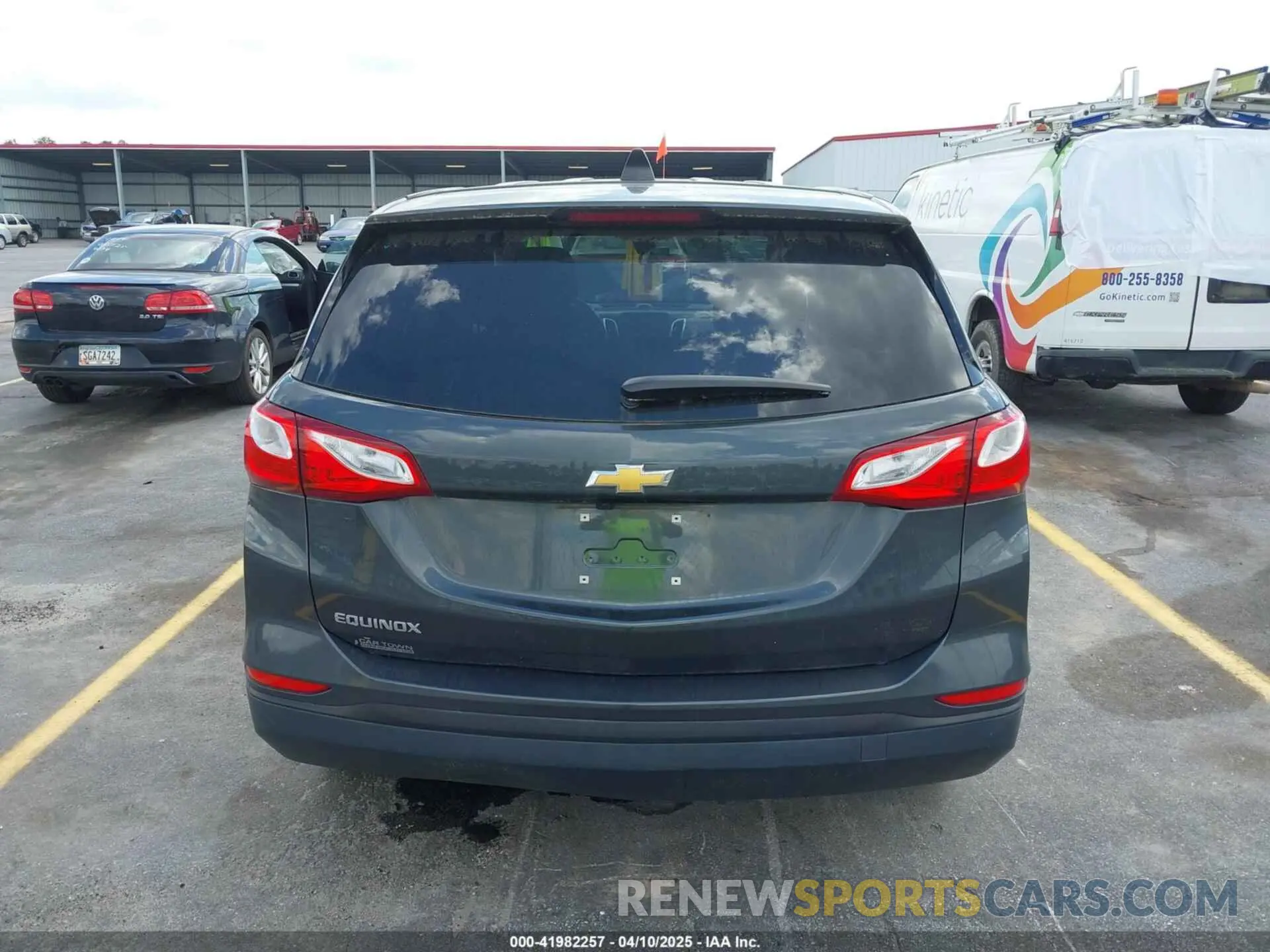 16 Photograph of a damaged car 3GNAXHEV5LS669386 CHEVROLET EQUINOX 2020