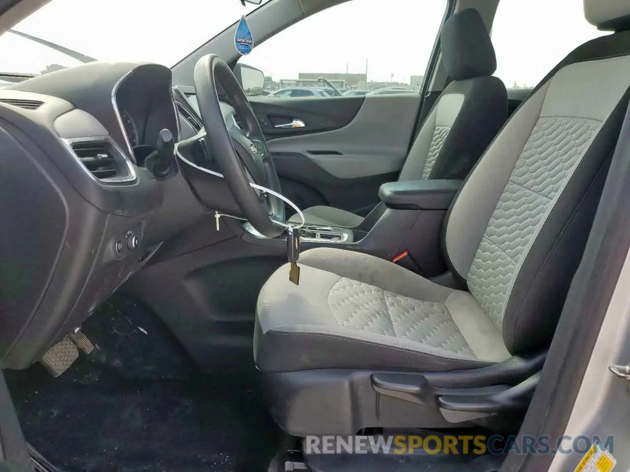 7 Photograph of a damaged car 3GNAXHEV5LS673843 CHEVROLET EQUINOX 2020