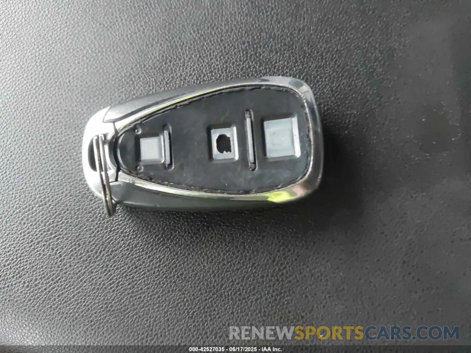 11 Photograph of a damaged car 3GNAXHEV5LS683207 CHEVROLET EQUINOX 2020