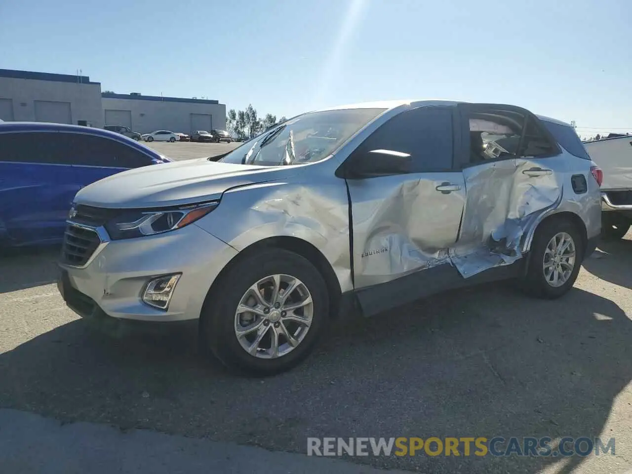 1 Photograph of a damaged car 3GNAXHEV5LS736925 CHEVROLET EQUINOX 2020