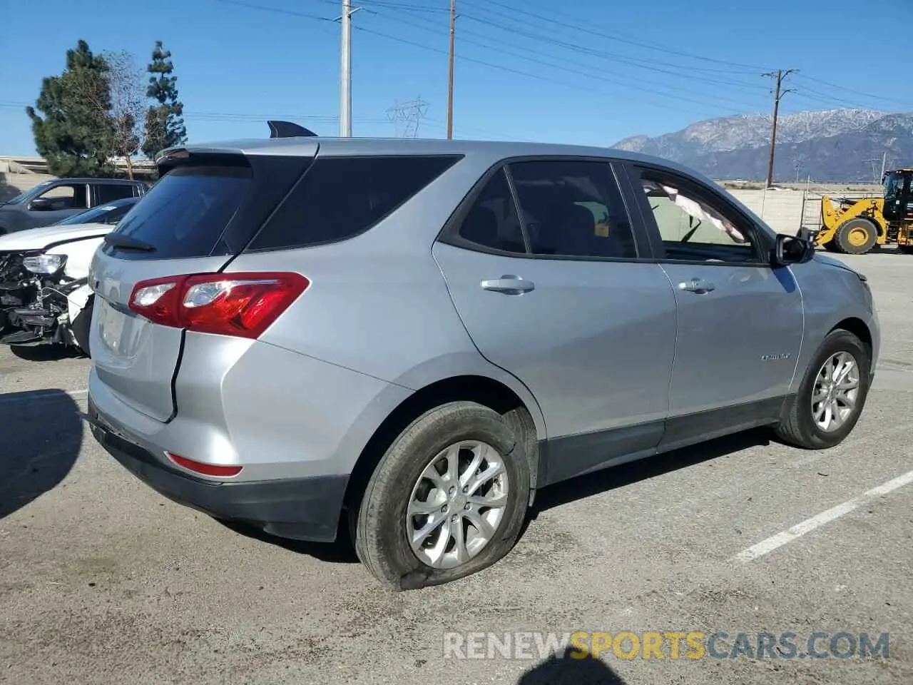 3 Photograph of a damaged car 3GNAXHEV5LS736925 CHEVROLET EQUINOX 2020
